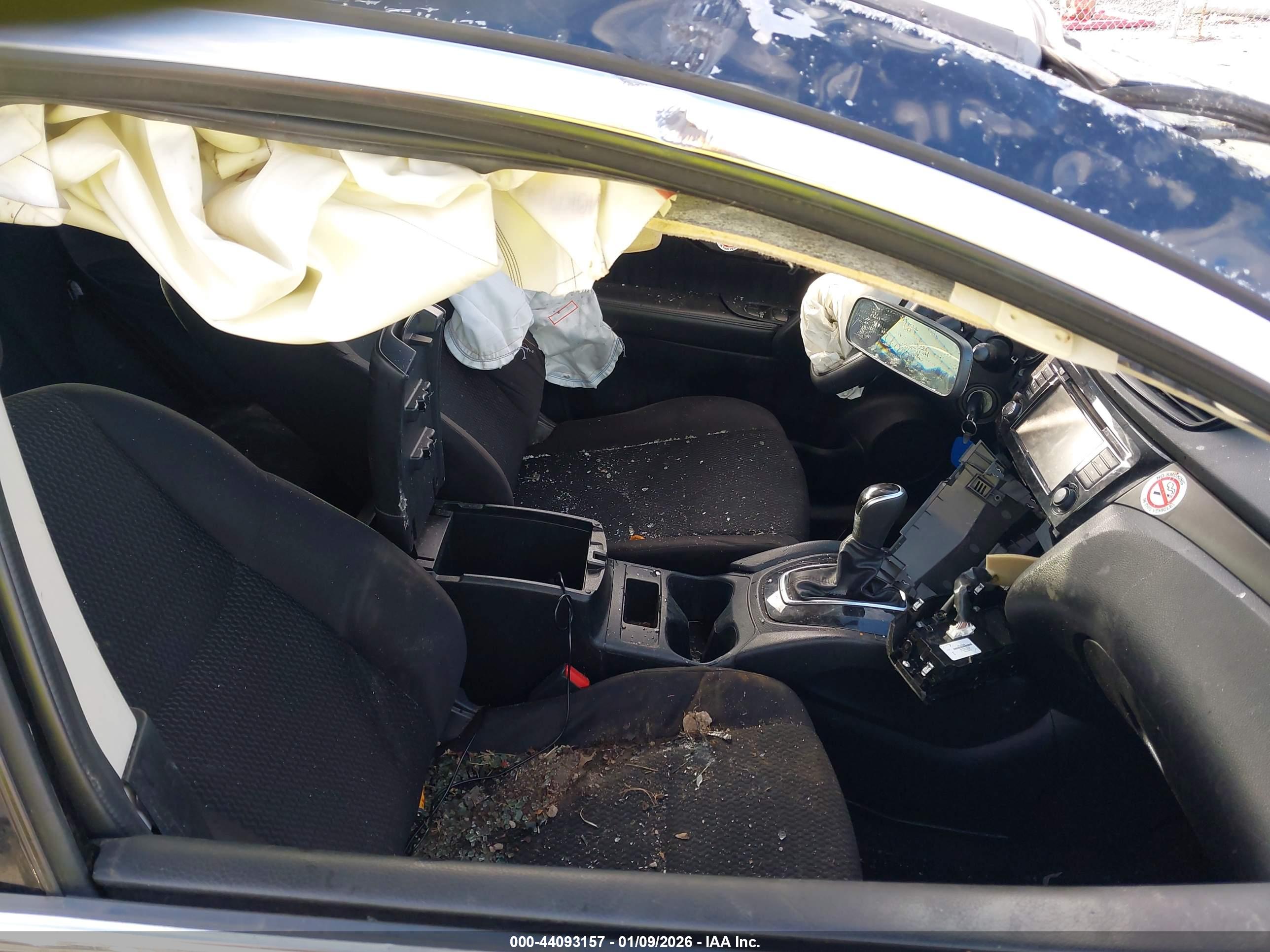 NISSAN ROGUE image 5