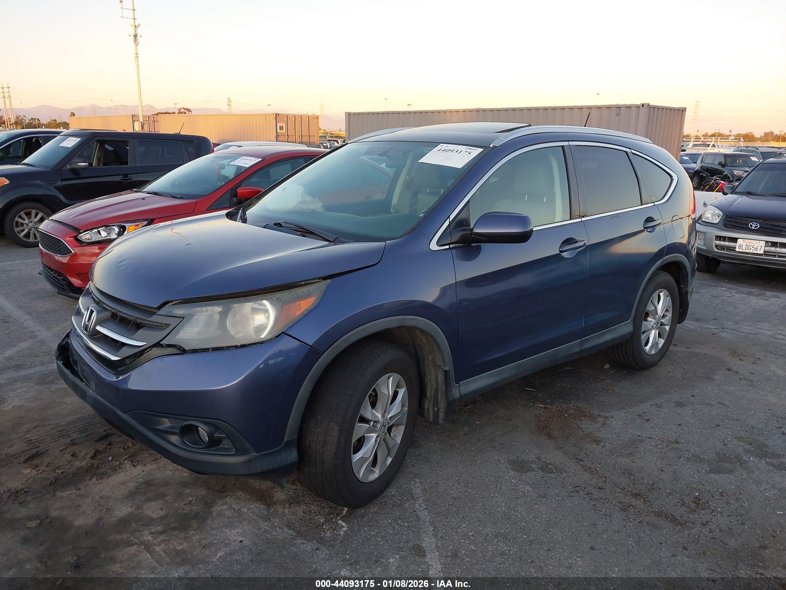 HONDA CR-V image 2