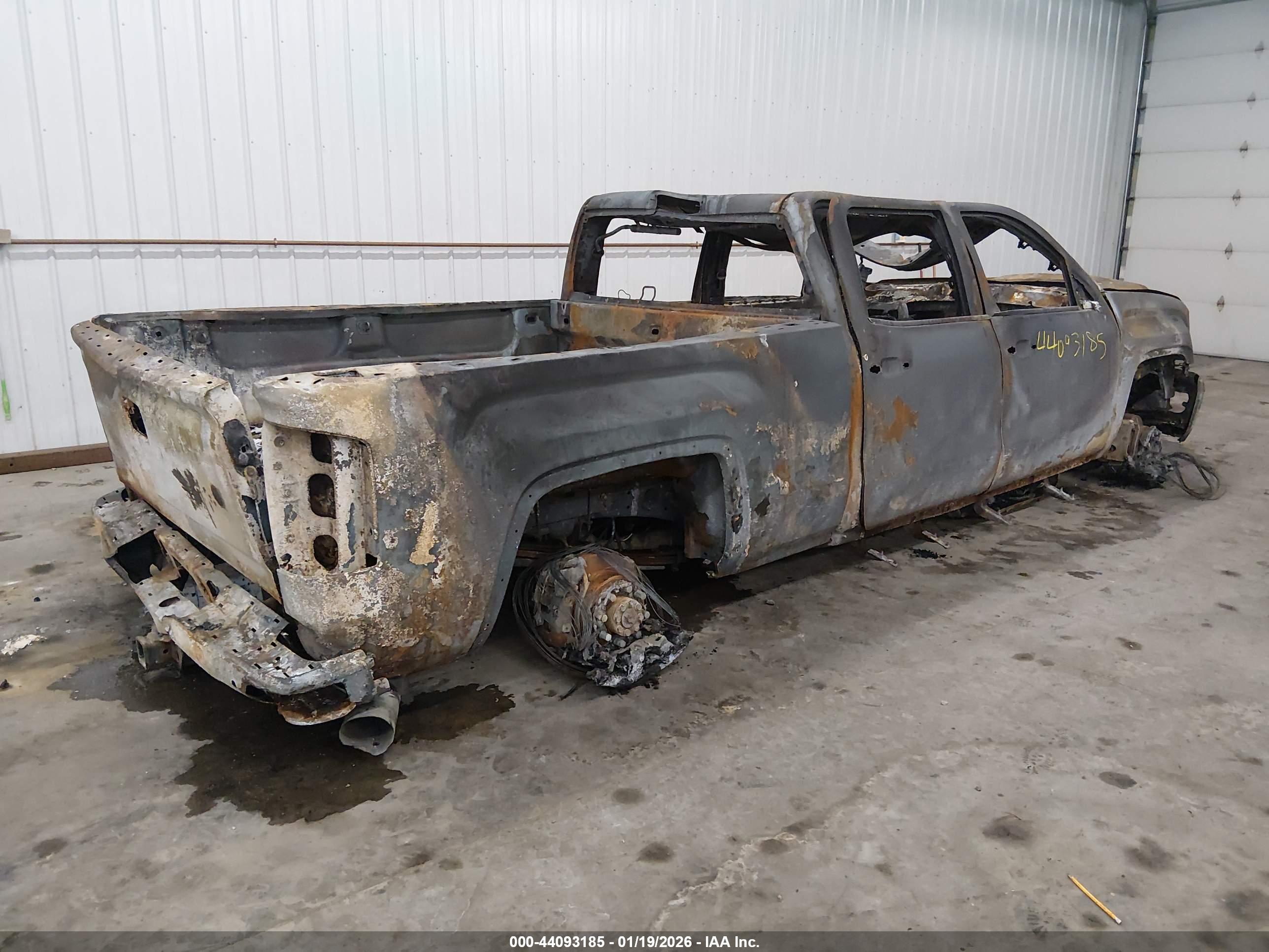 GMC SIERRA image 4