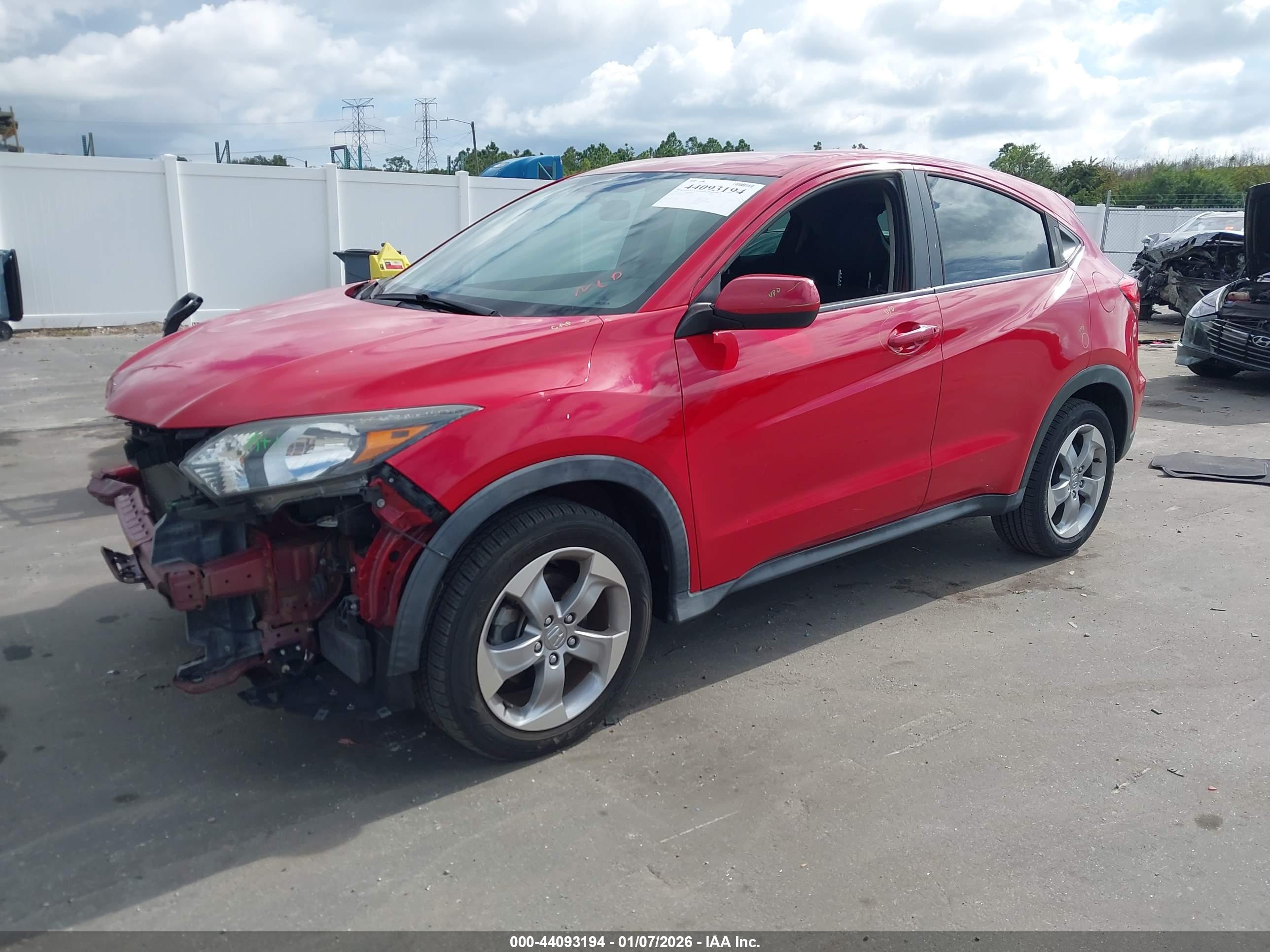 HONDA HR-V image 2