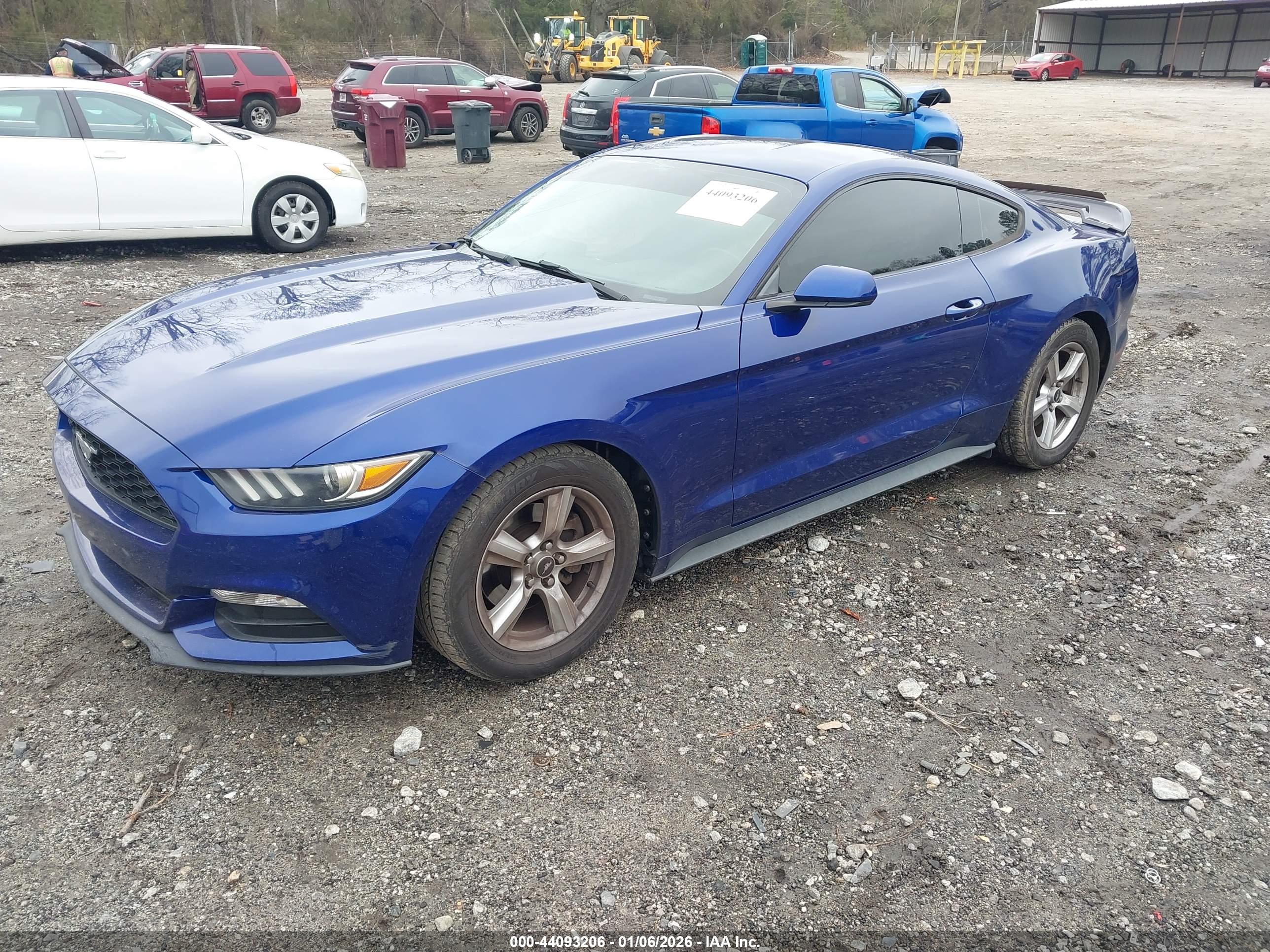 FORD MUSTANG image 2