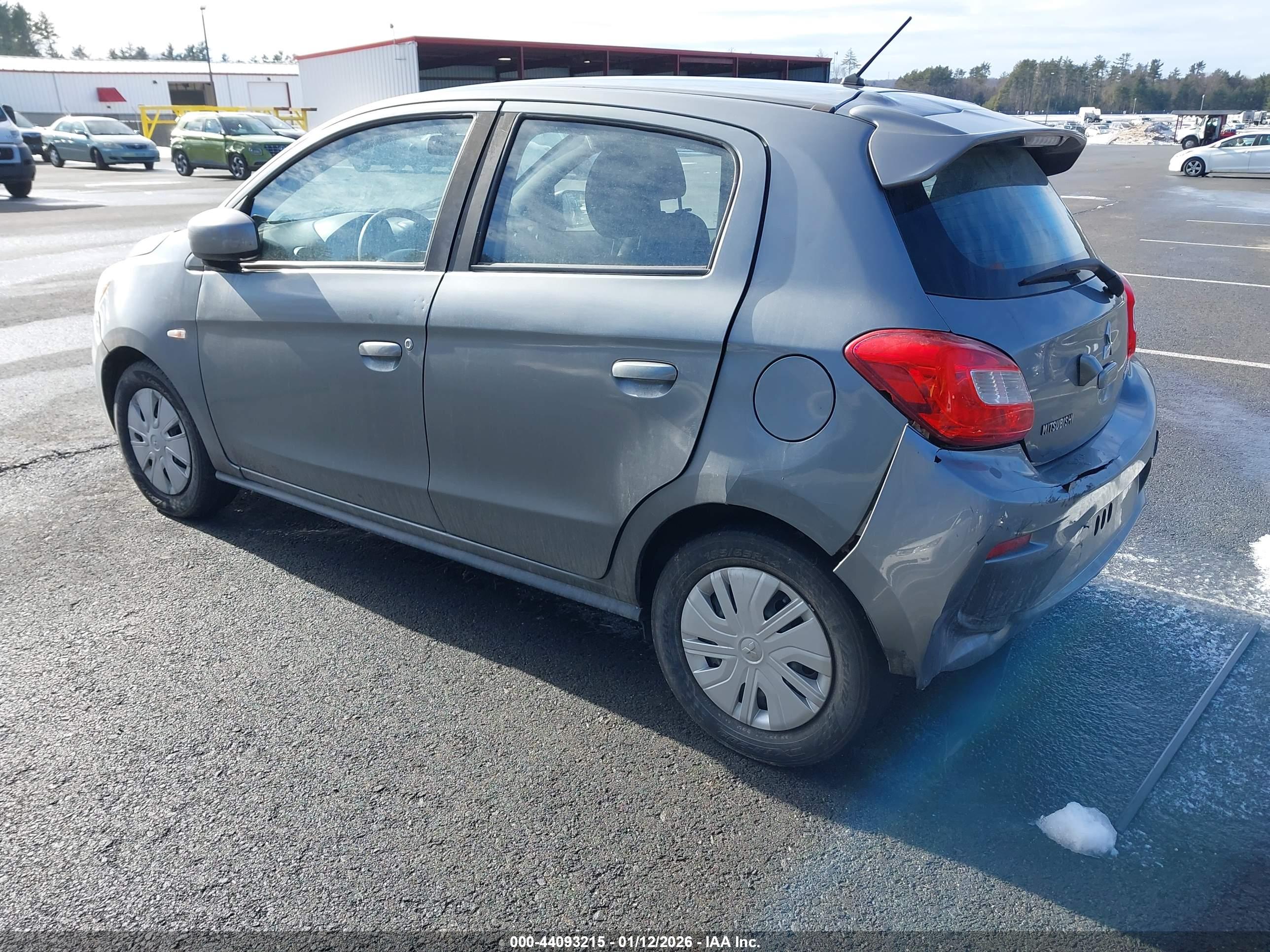 MITSUBISHI MIRAGE image 3