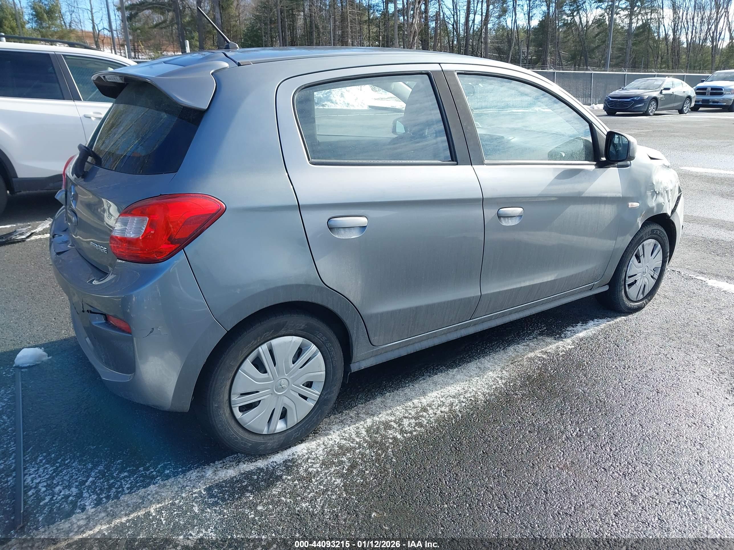 MITSUBISHI MIRAGE image 4