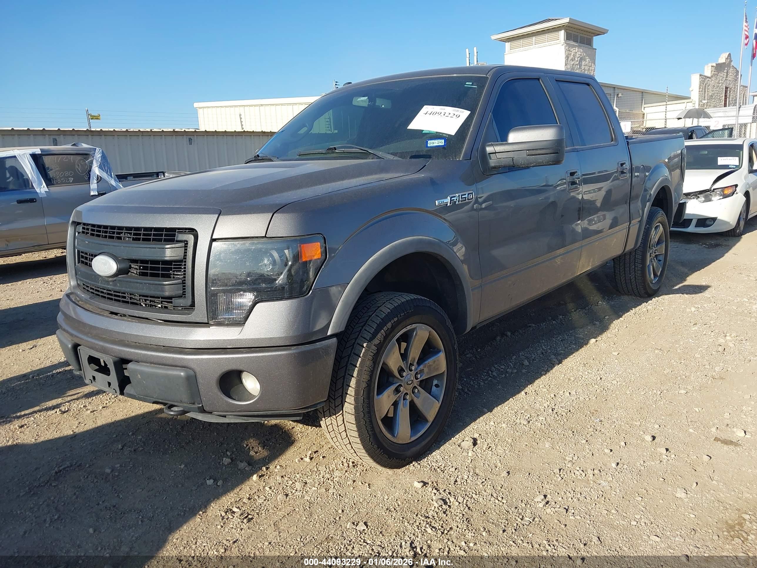 FORD F-150 image 2