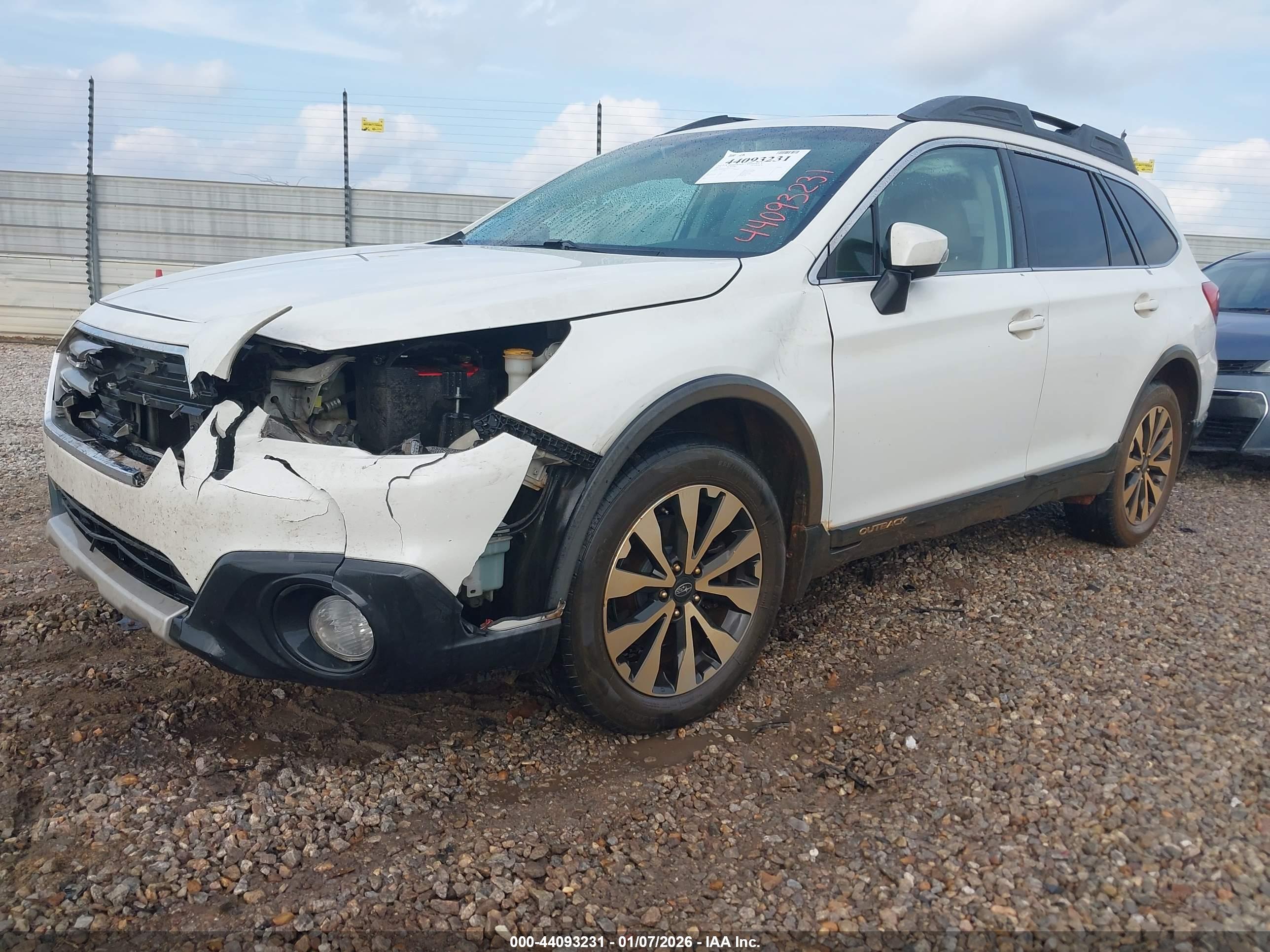 SUBARU OUTBACK image 2