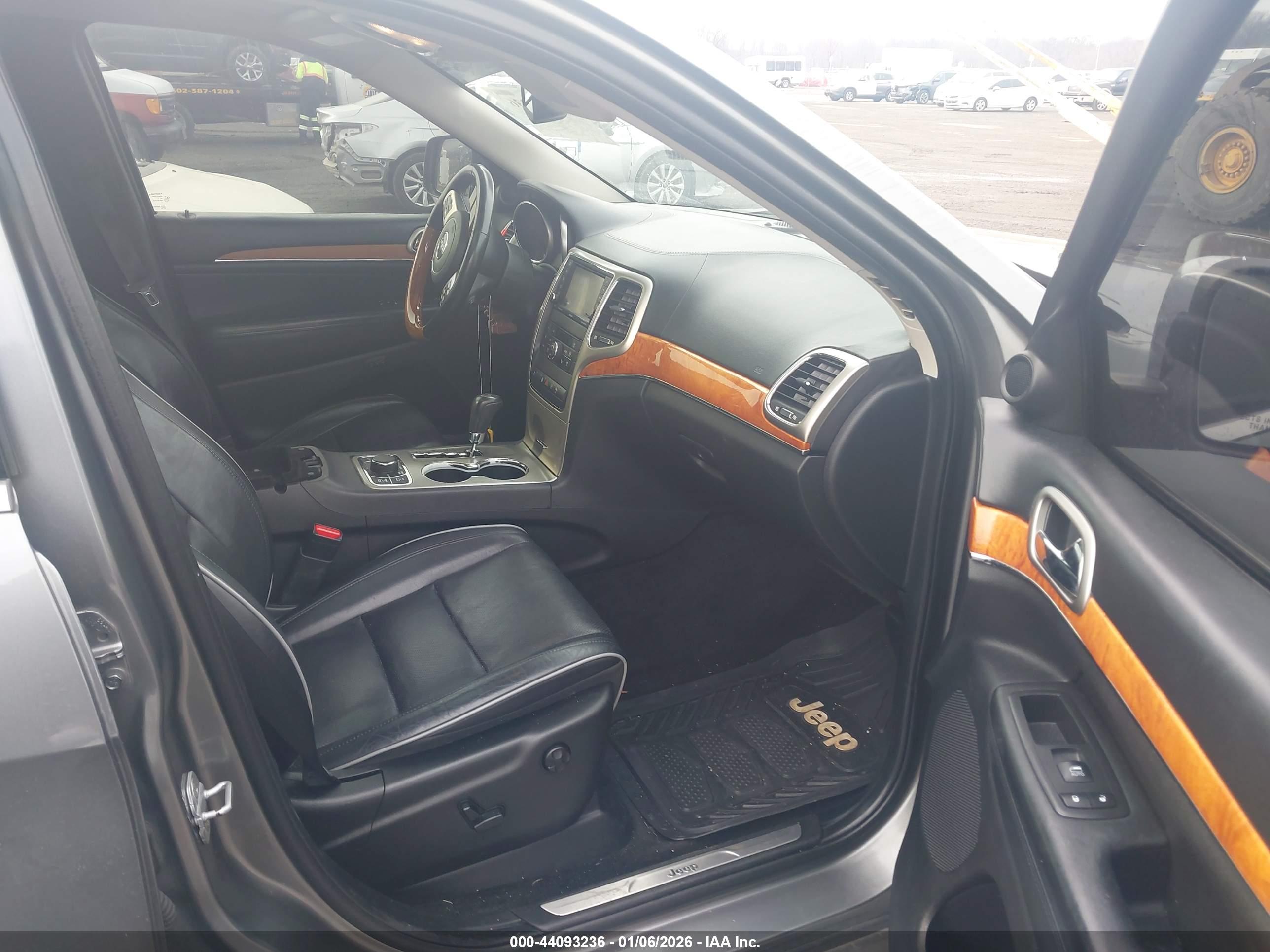 JEEP GRAND image 5