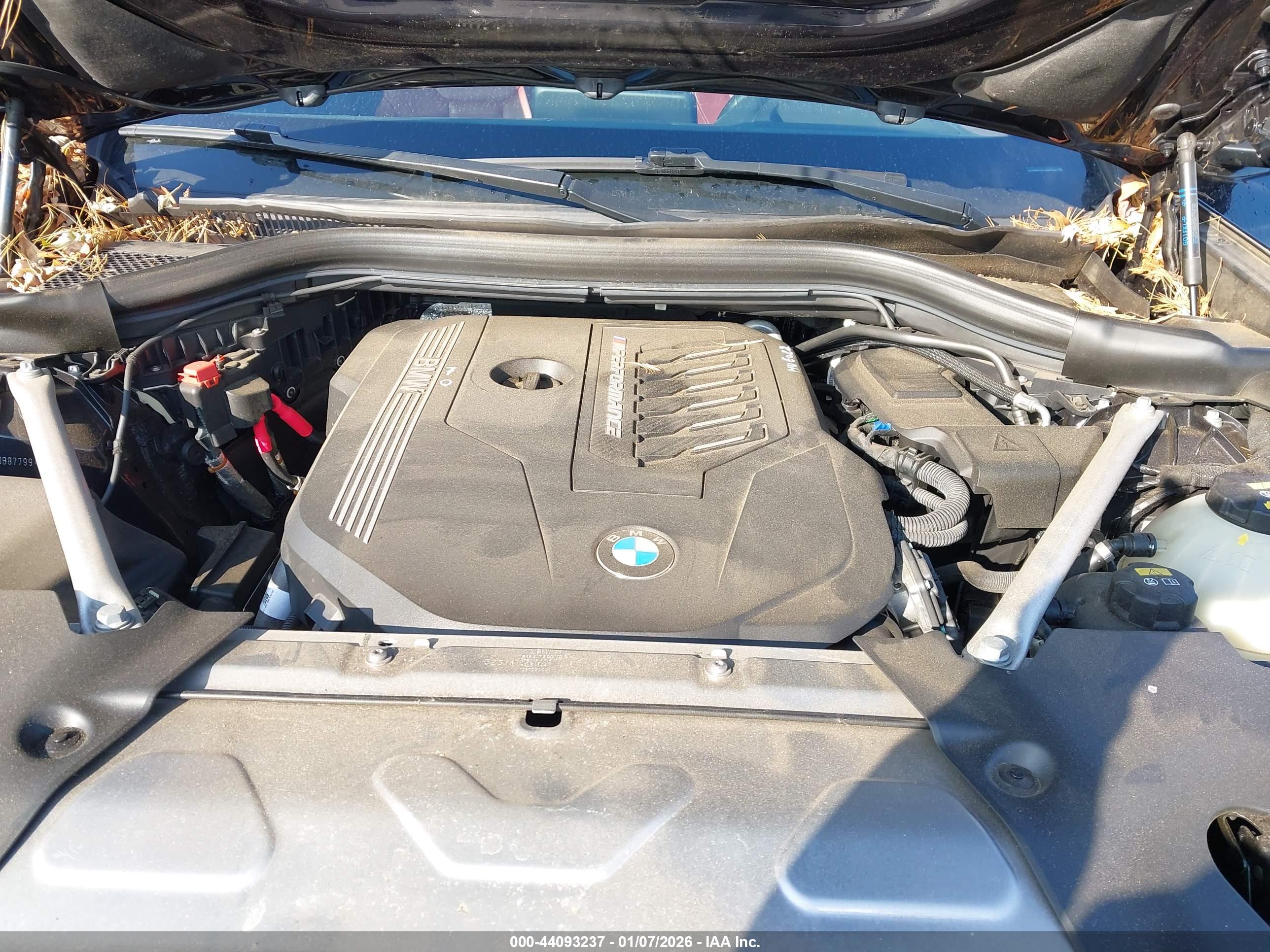 BMW X4 image 10