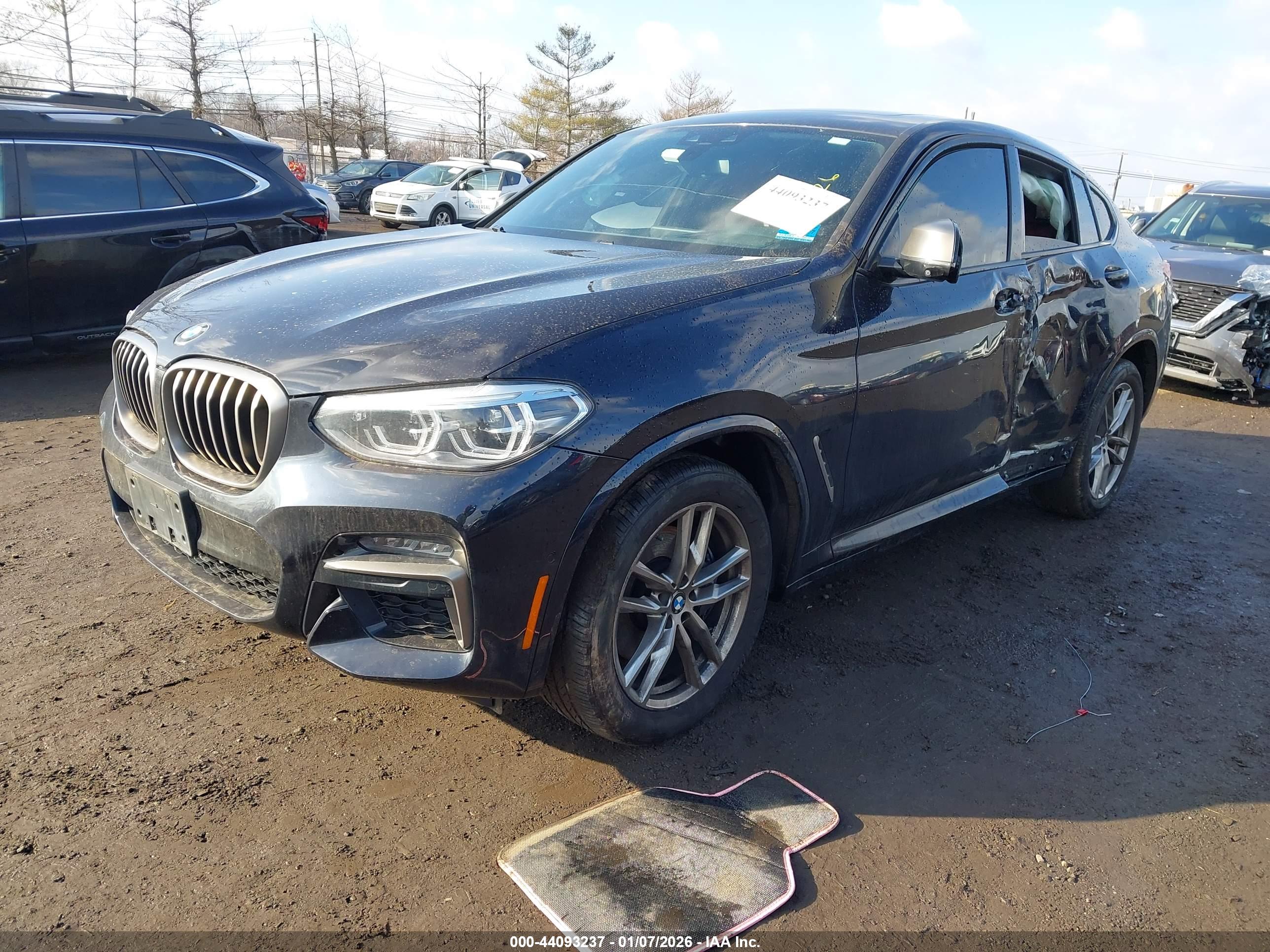 BMW X4 image 2