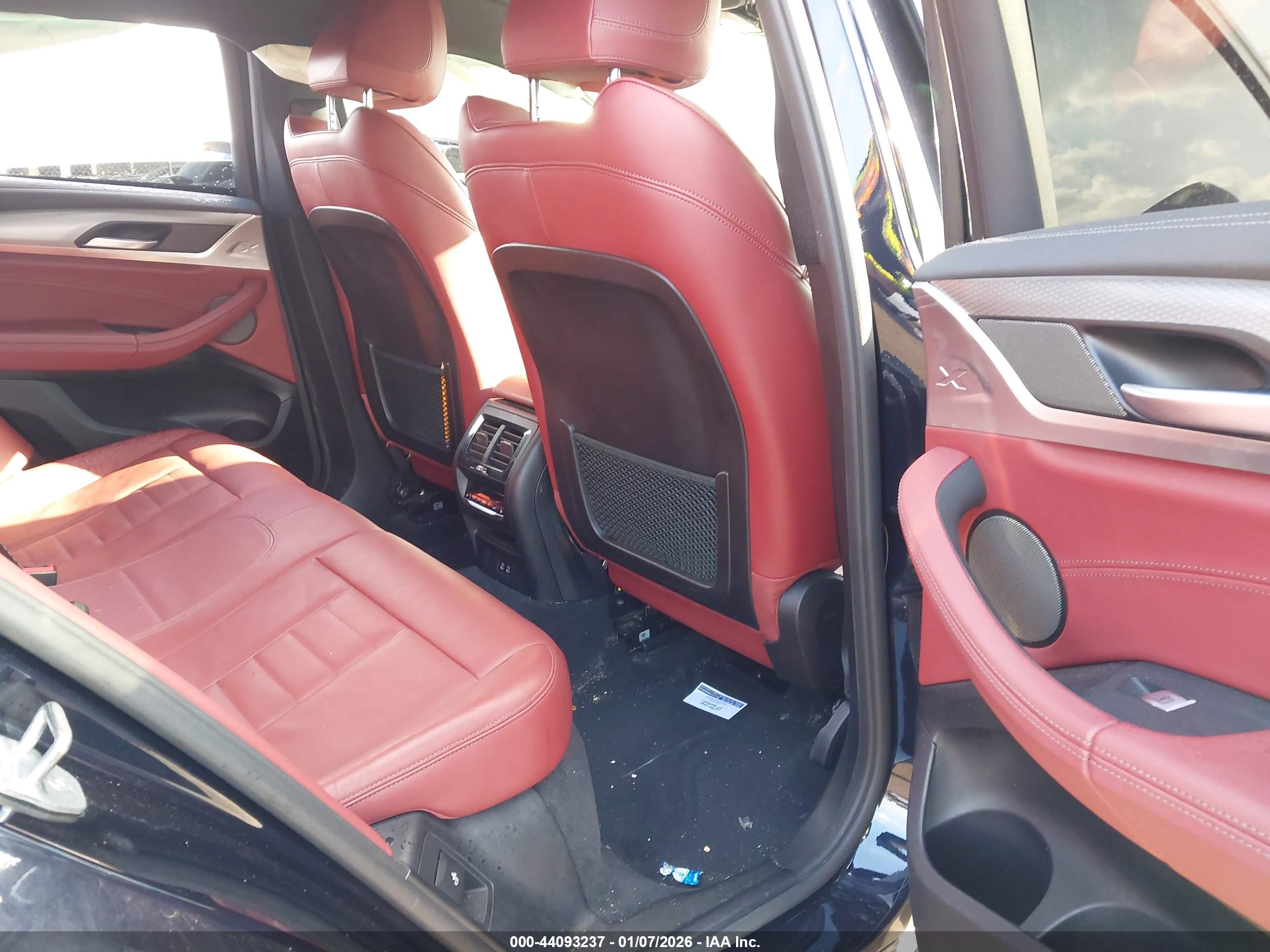 BMW X4 image 8