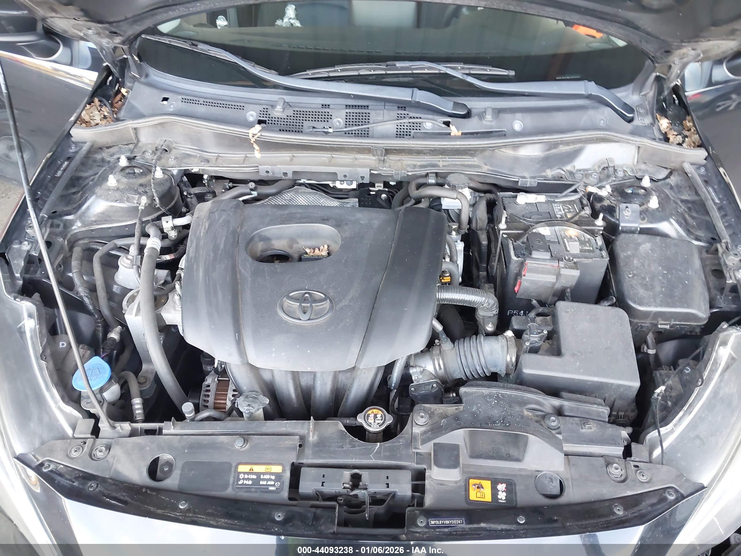 TOYOTA YARIS image 10