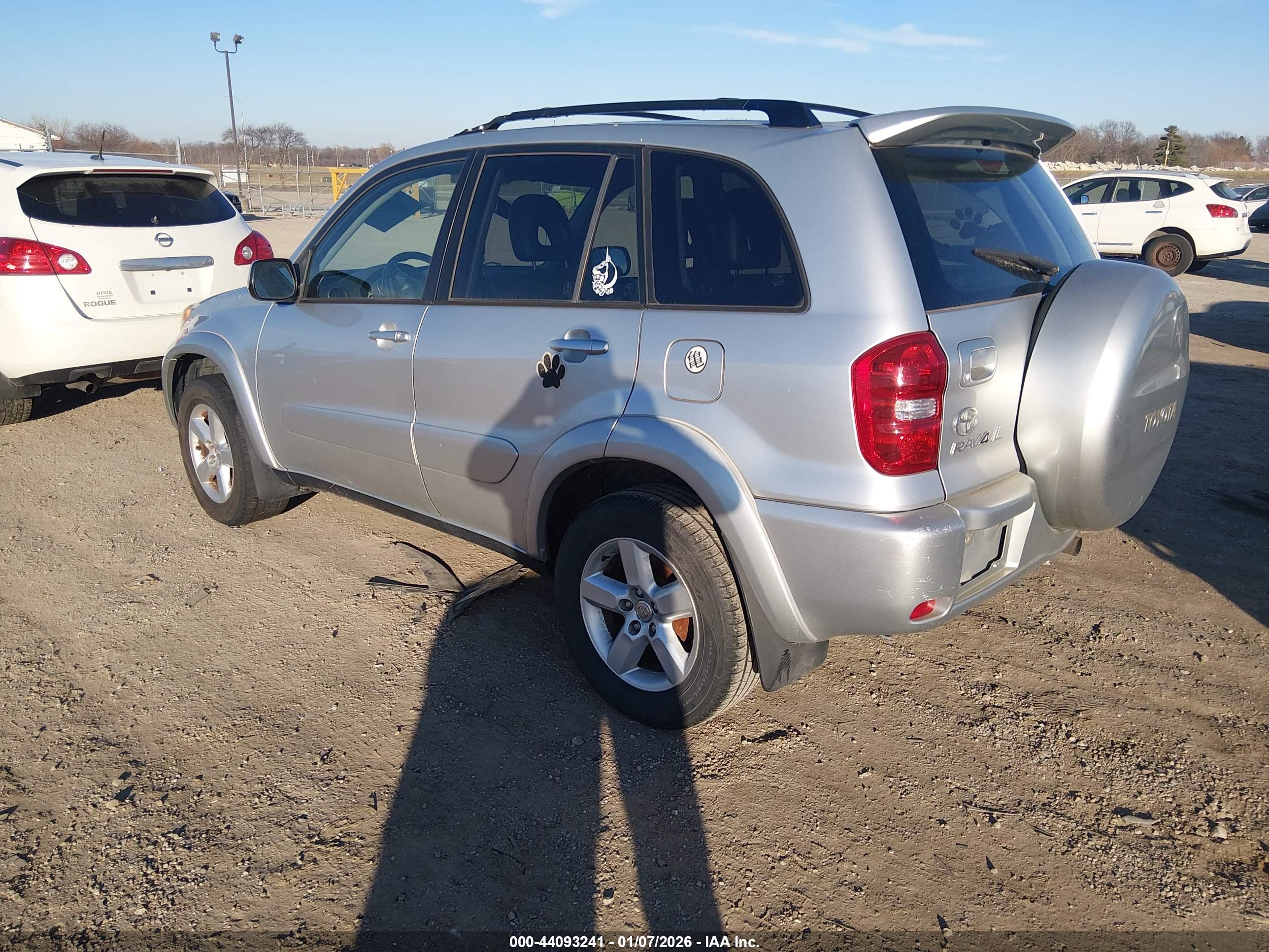TOYOTA RAV4 image 3
