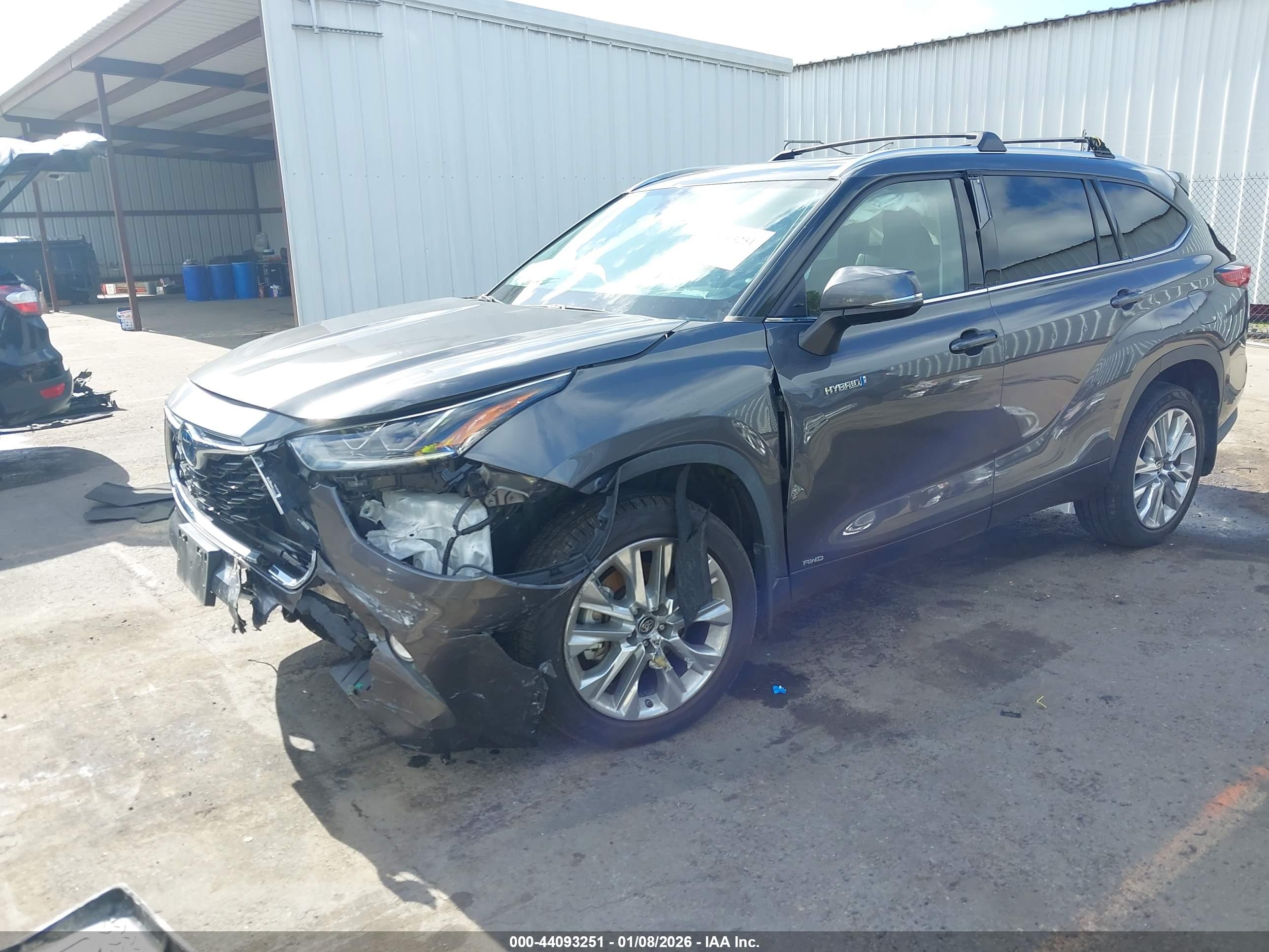 TOYOTA HIGHLANDER image 6