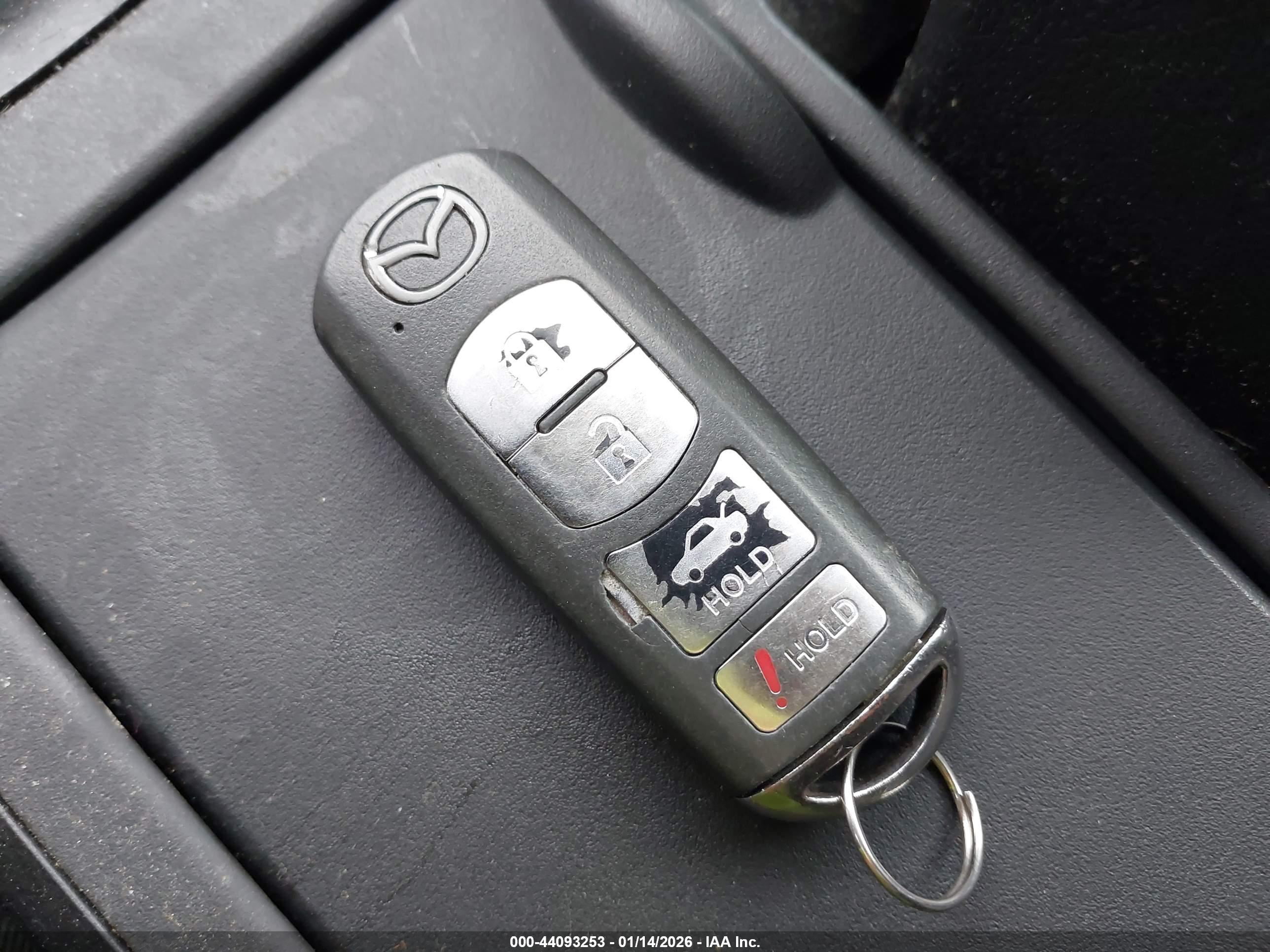 MAZDA MAZDA3 image 11