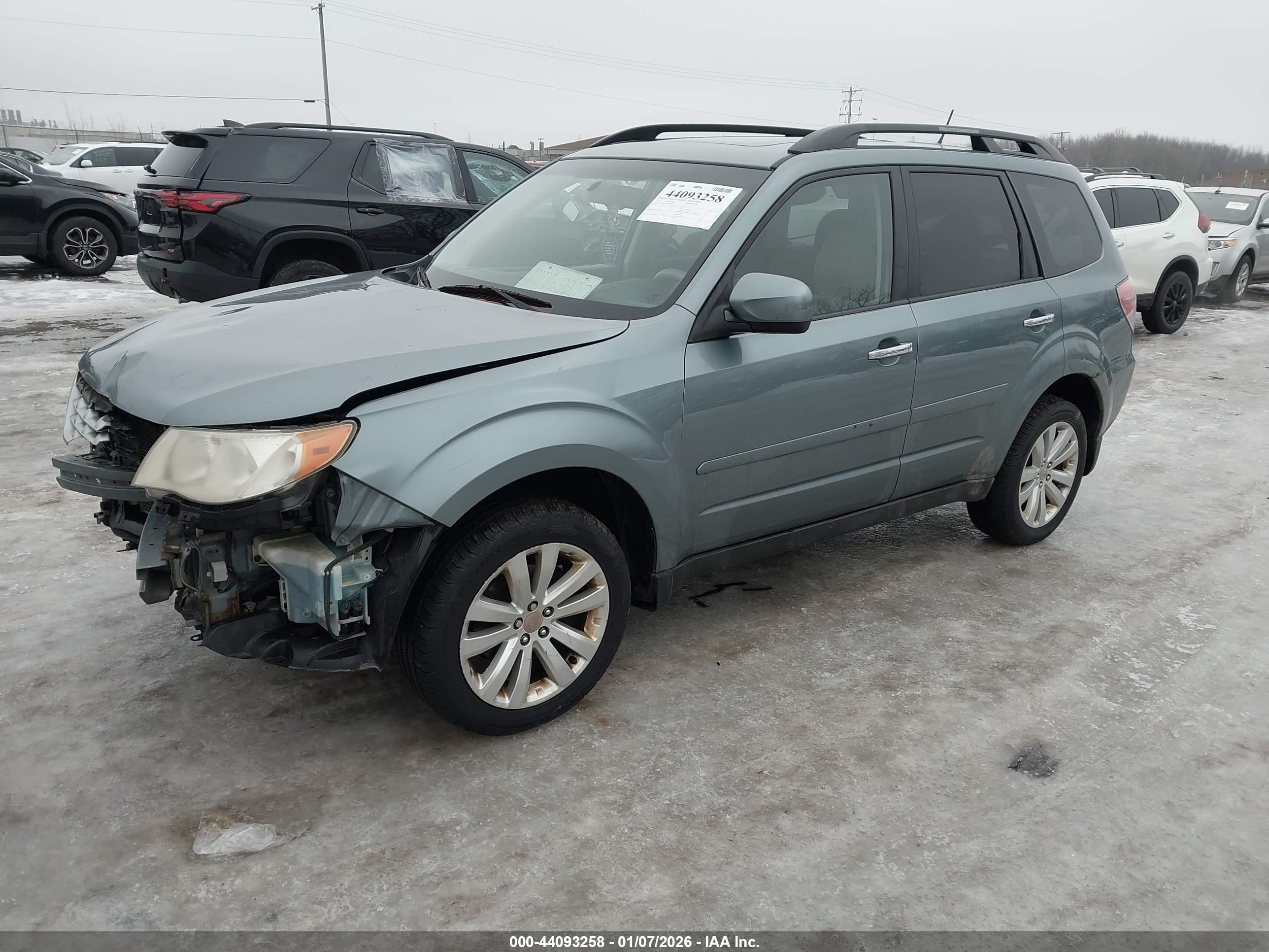 SUBARU FORESTER image 2