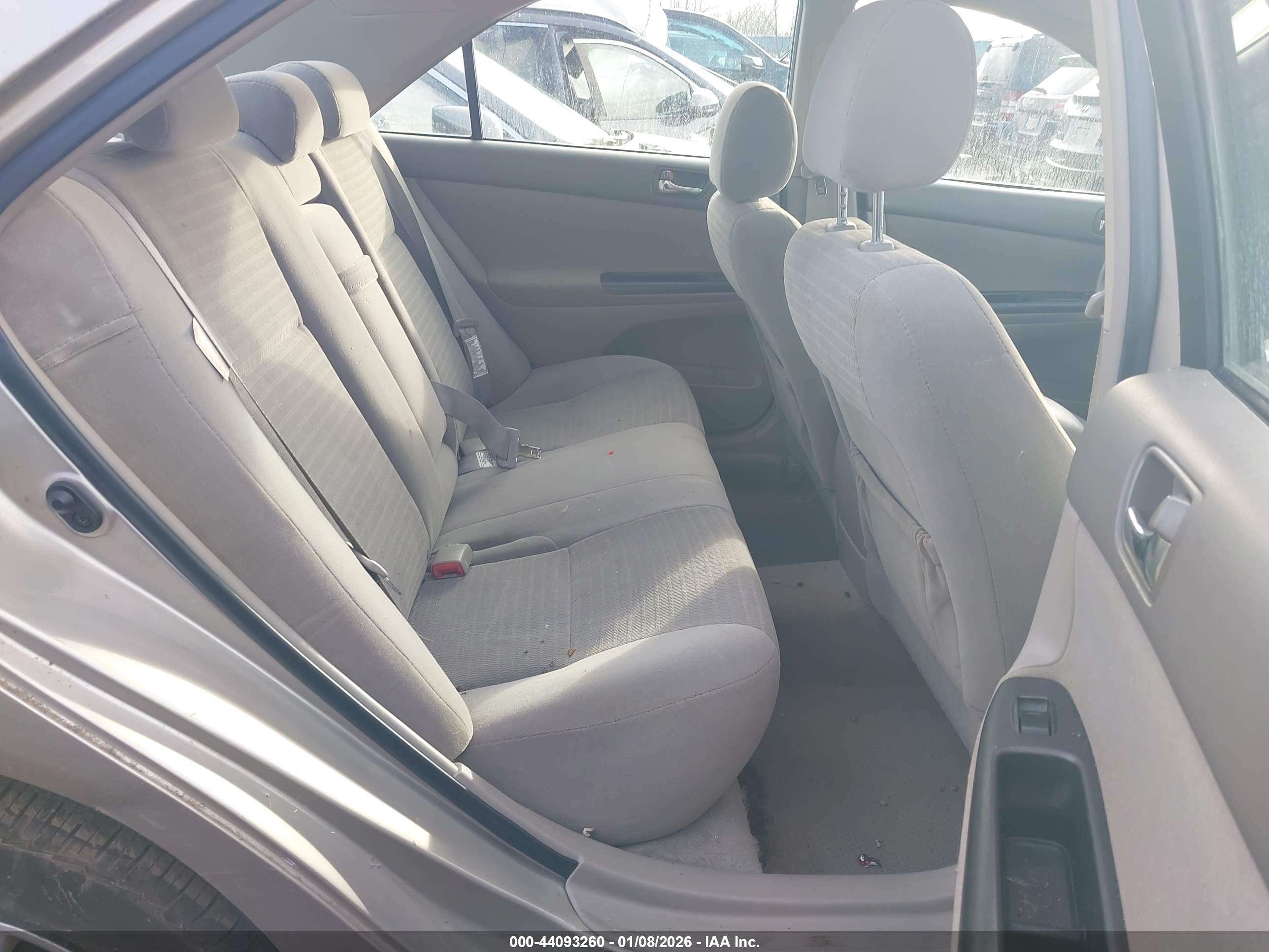 TOYOTA CAMRY image 8