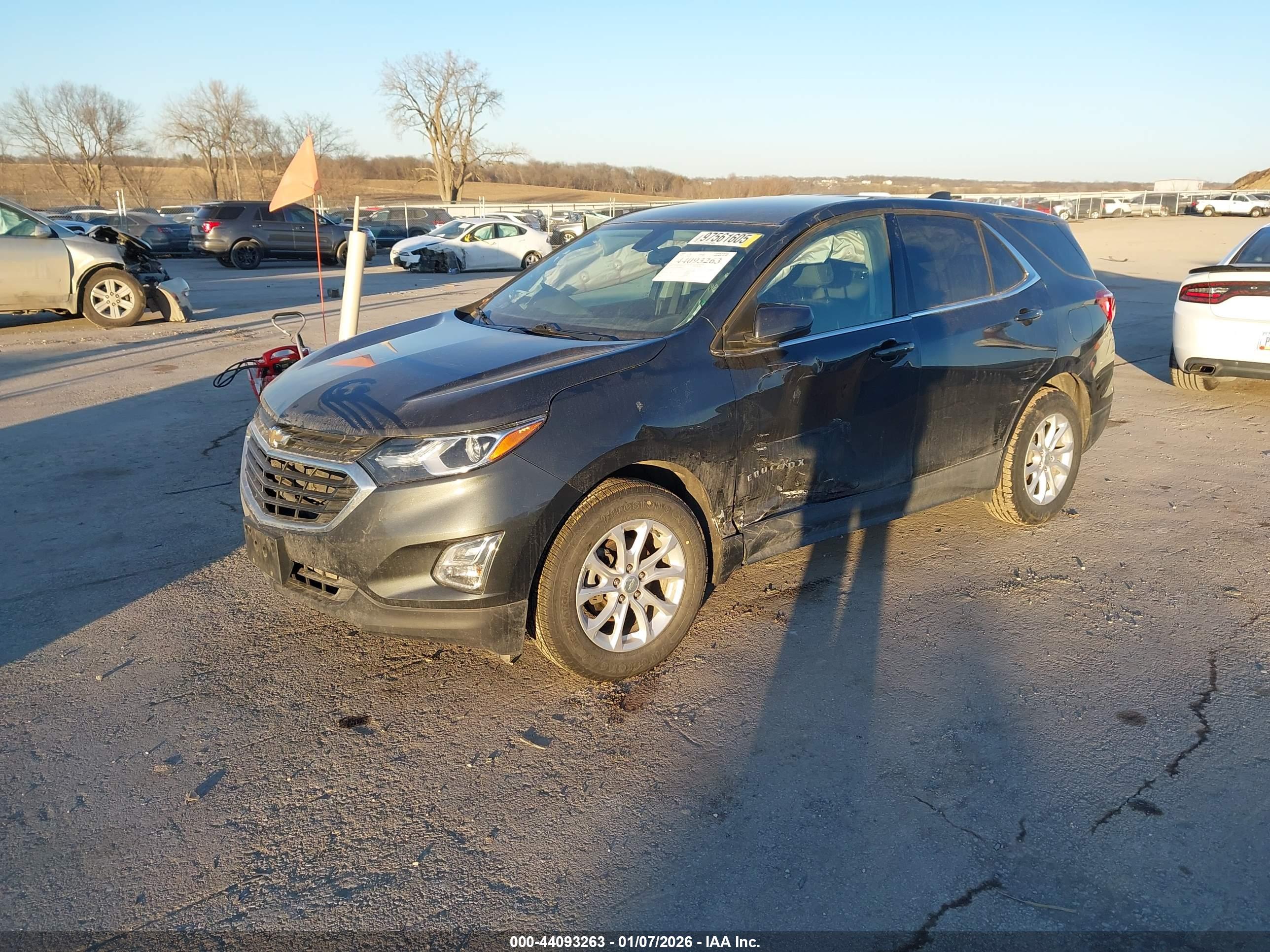 CHEVROLET EQUINOX image 2
