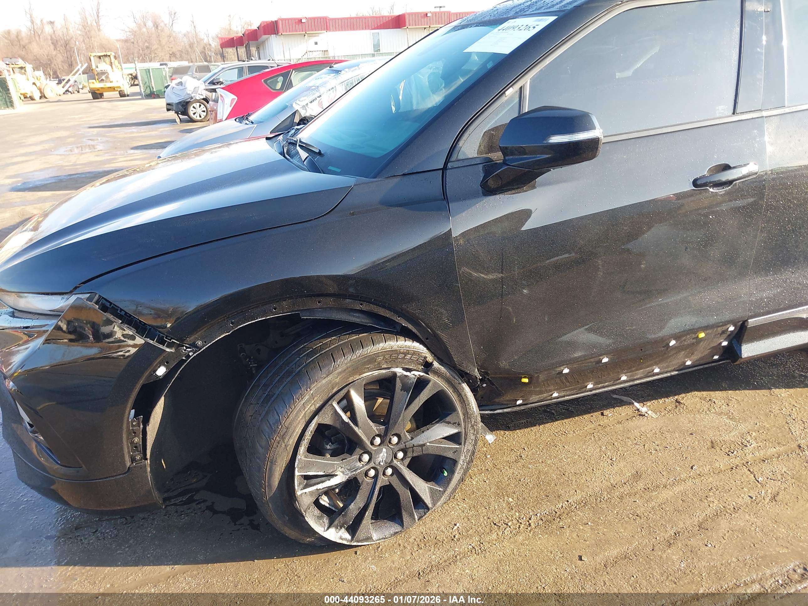 CHEVROLET BLAZER image 6