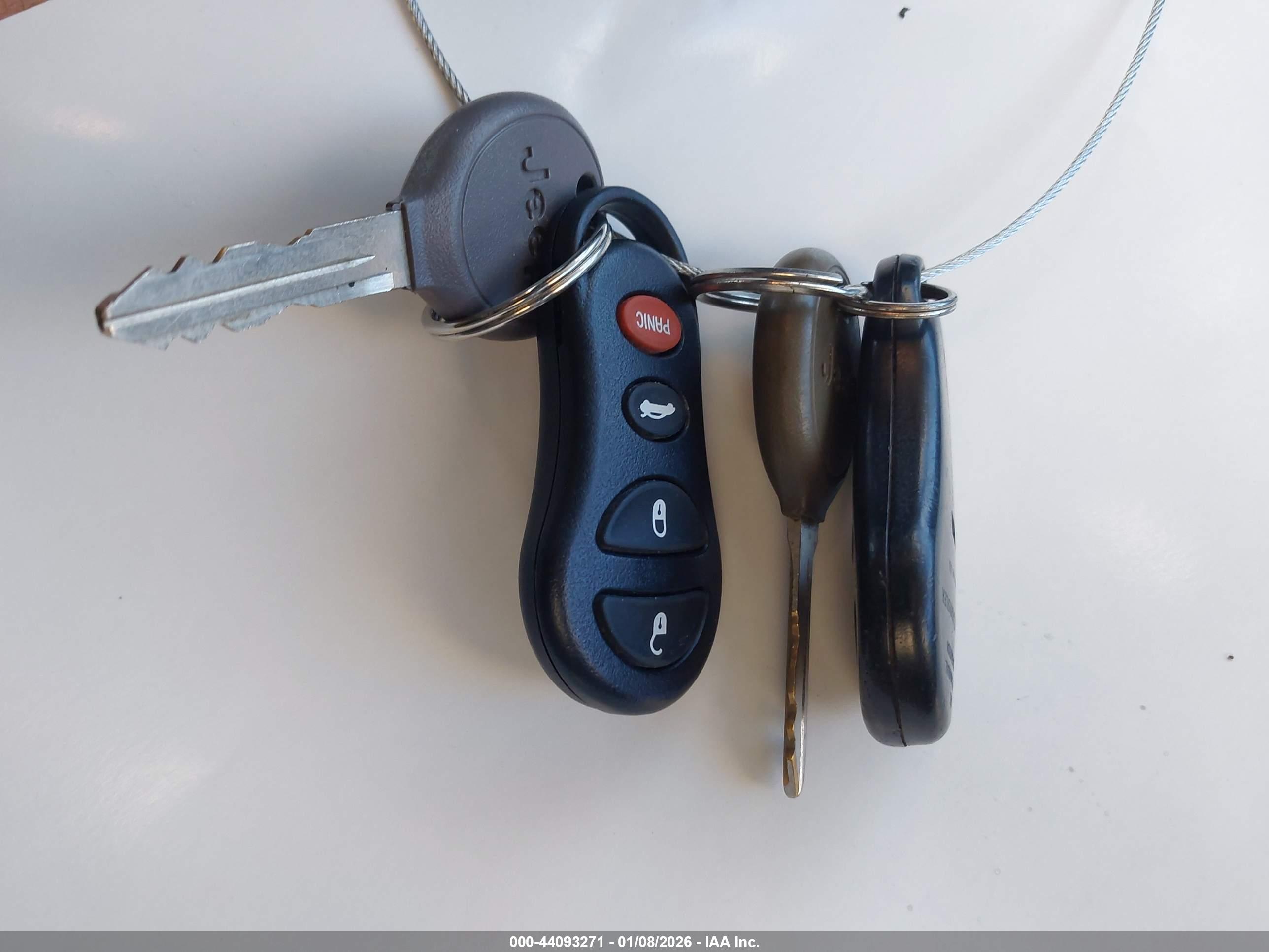JEEP LIBERTY image 11