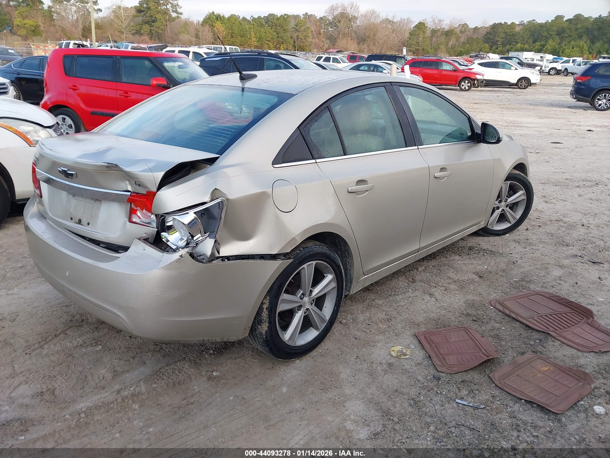 CHEVROLET CRUZE image 4
