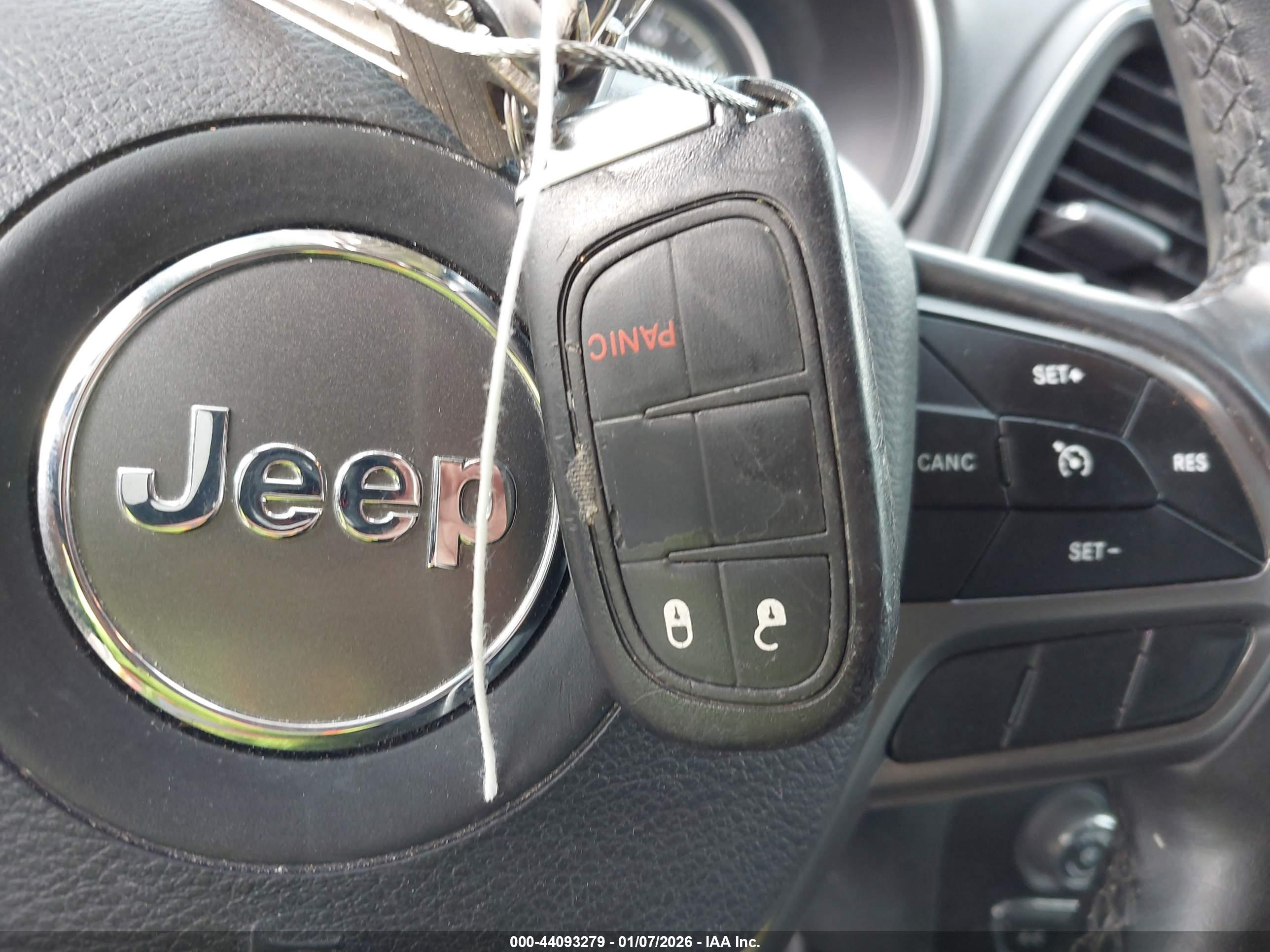 JEEP CHEROKEE image 11