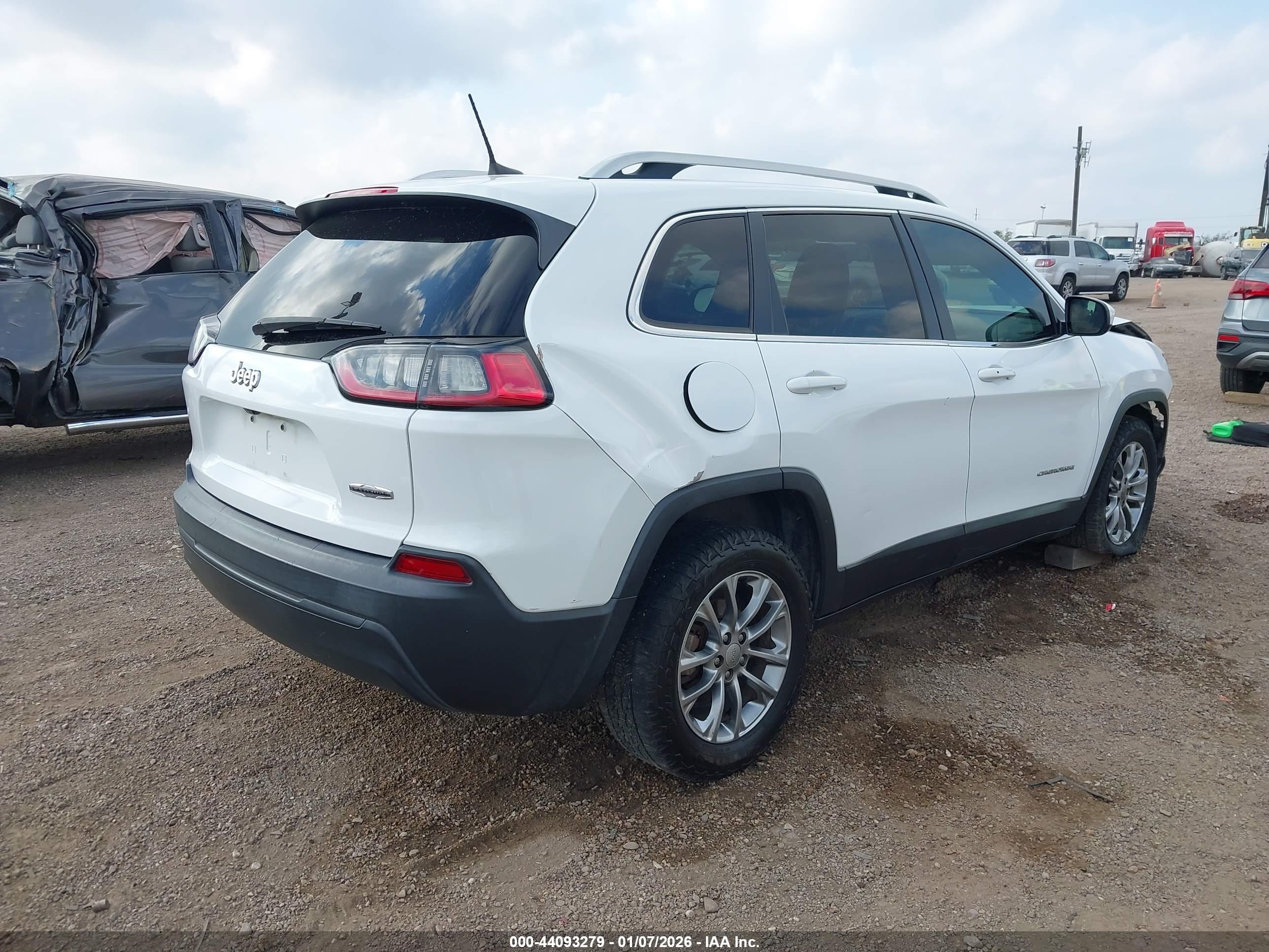JEEP CHEROKEE image 4