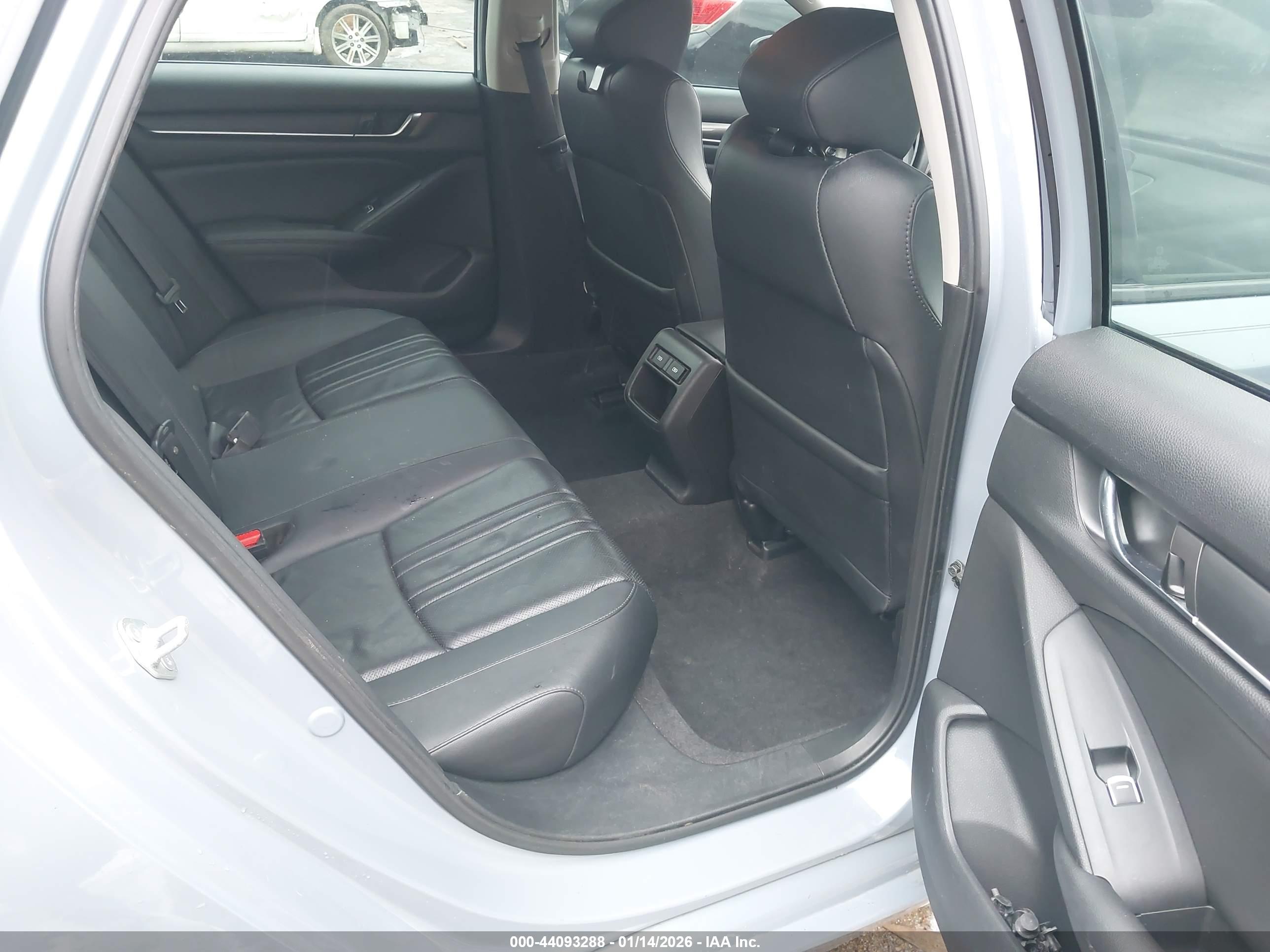 HONDA ACCORD image 8