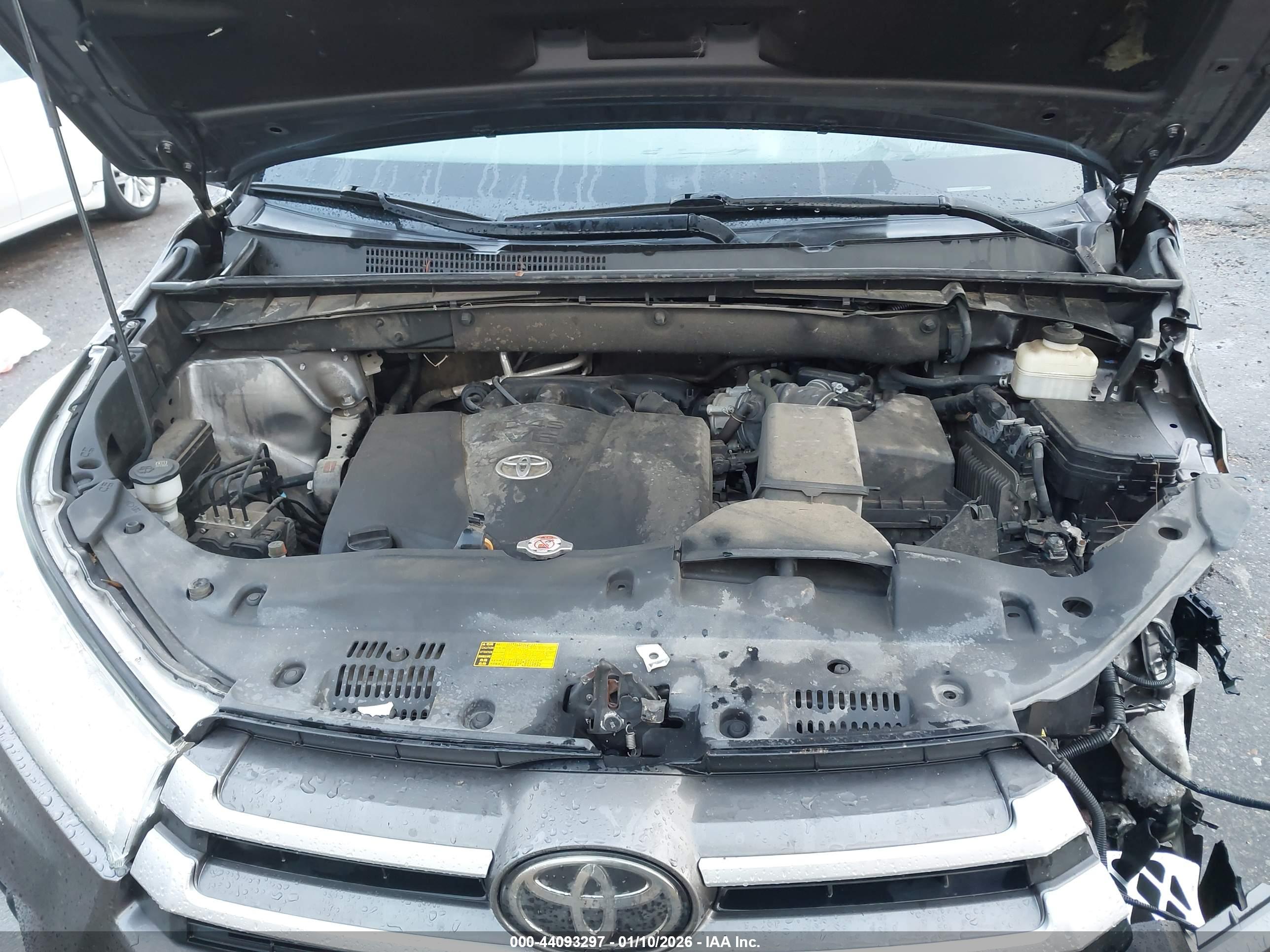 TOYOTA HIGHLANDER image 10