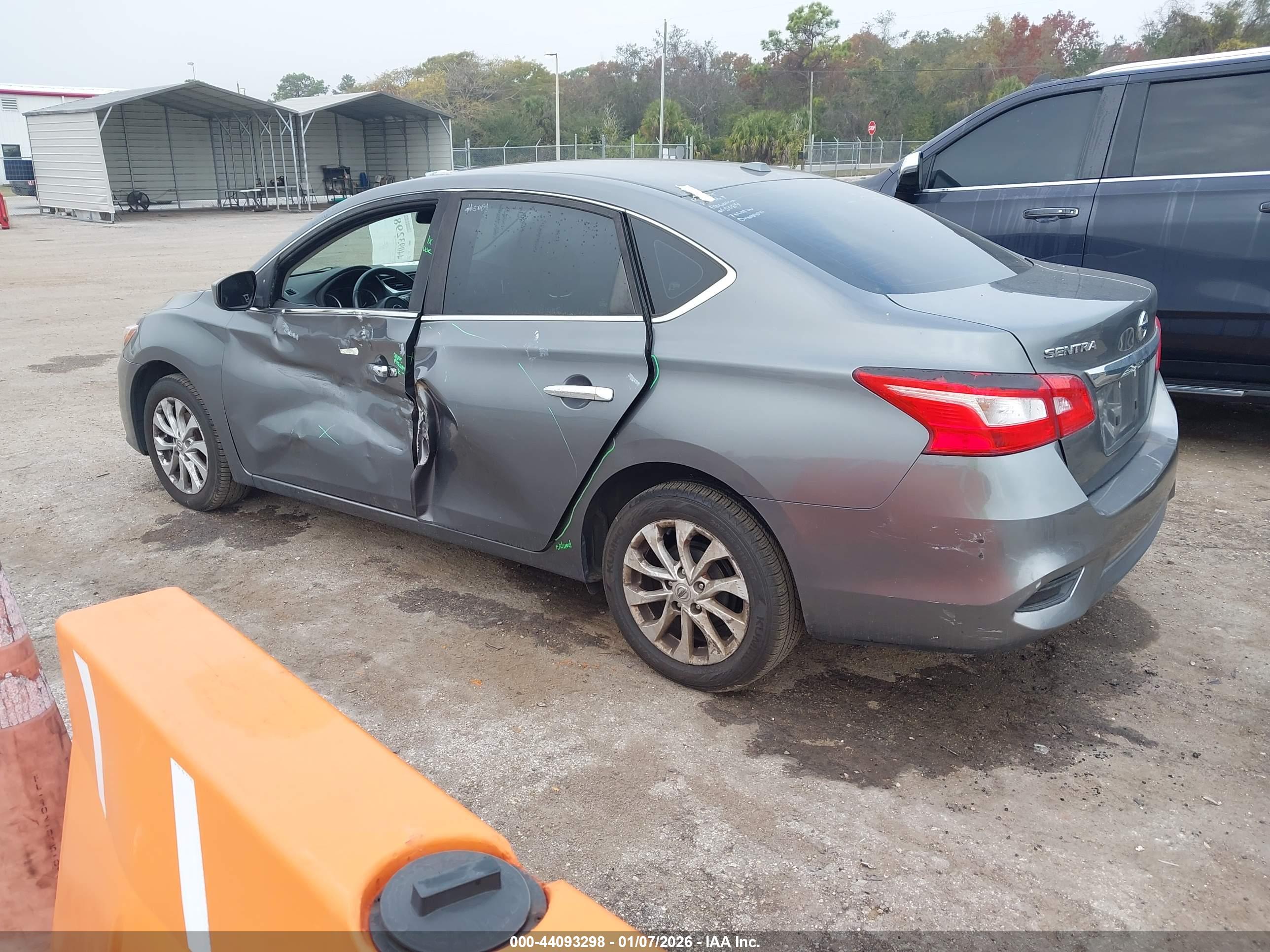 NISSAN SENTRA image 3