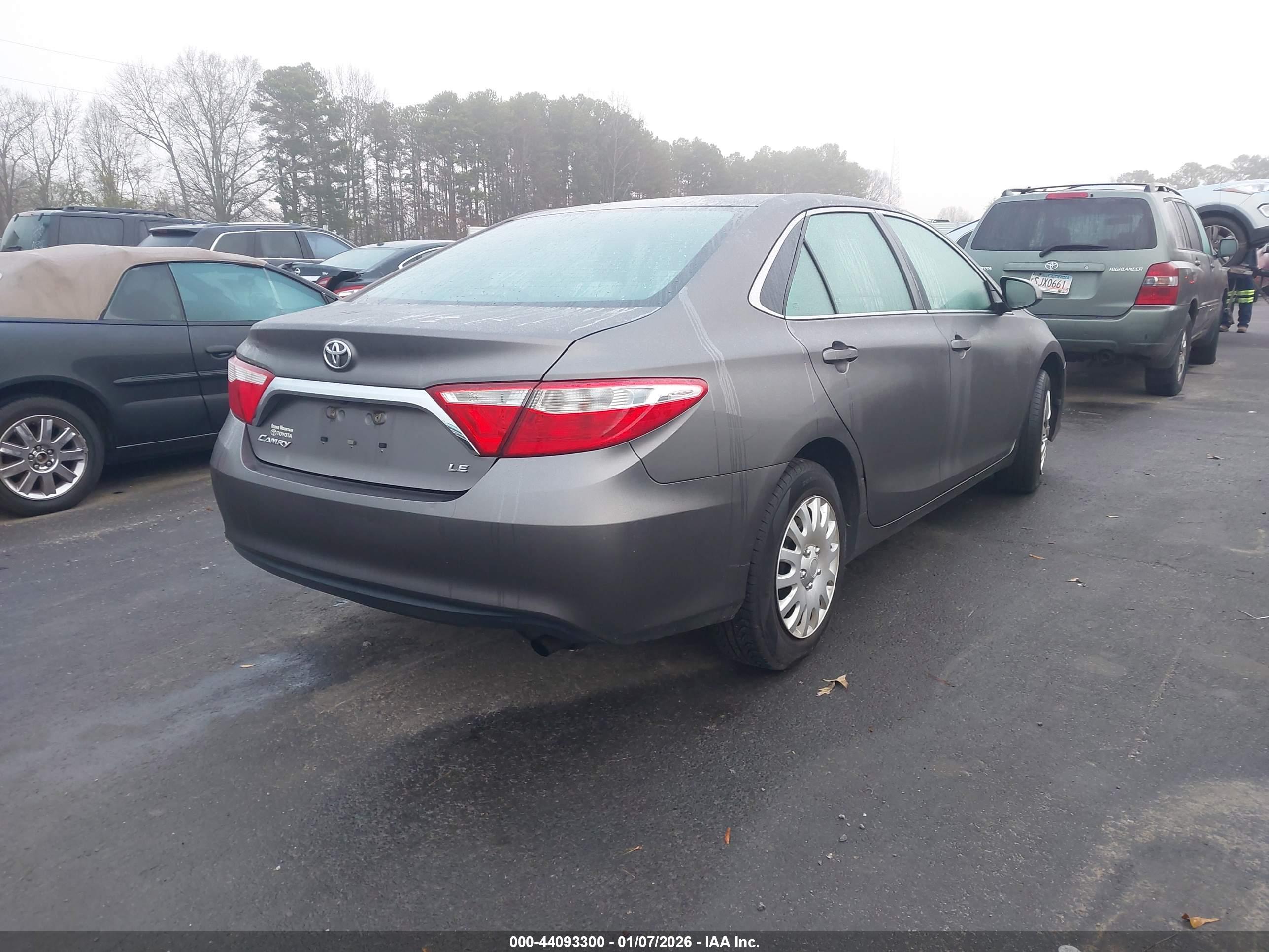 TOYOTA CAMRY image 4