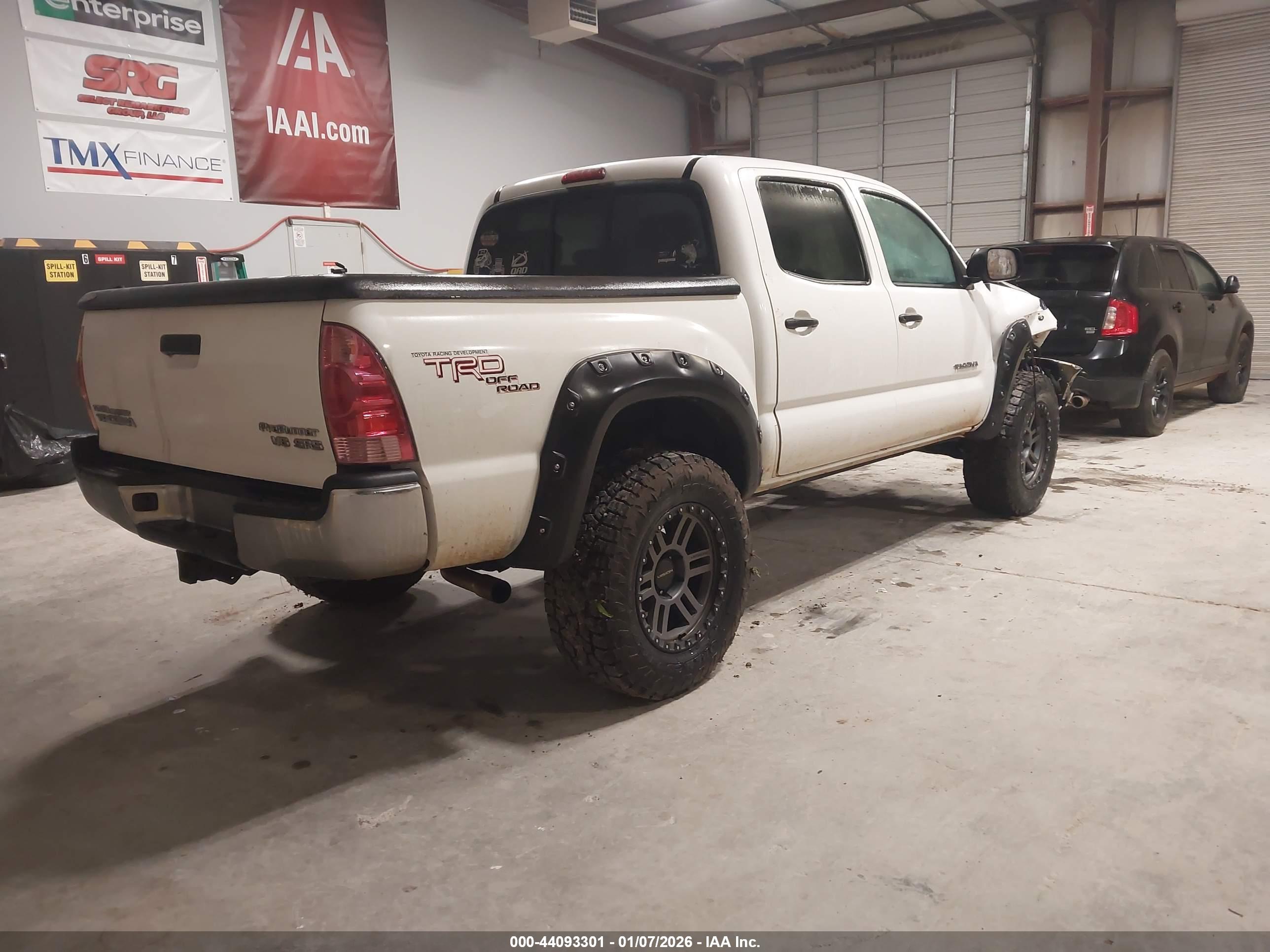 TOYOTA TACOMA image 4