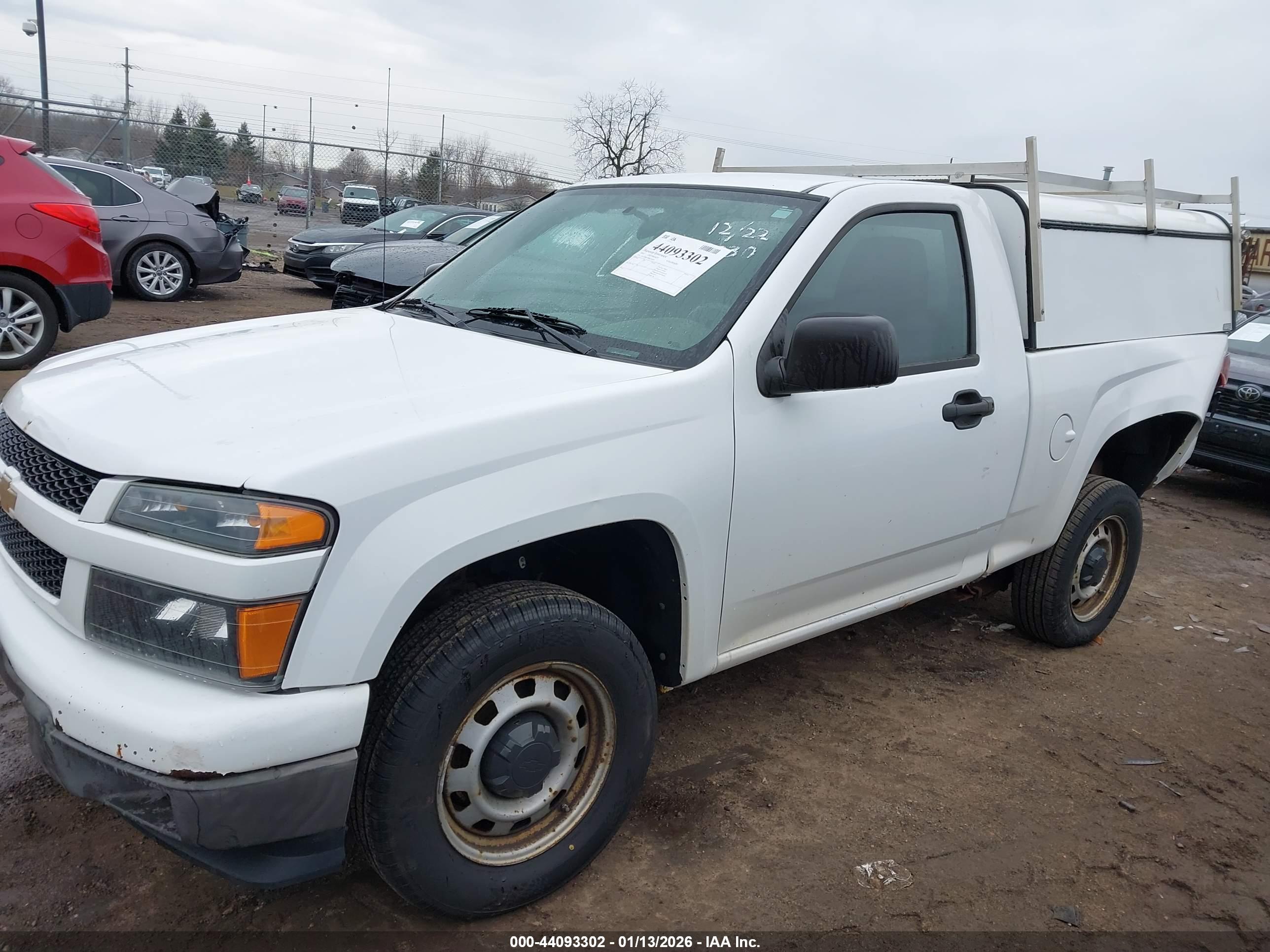 CHEVROLET COLORADO image 2