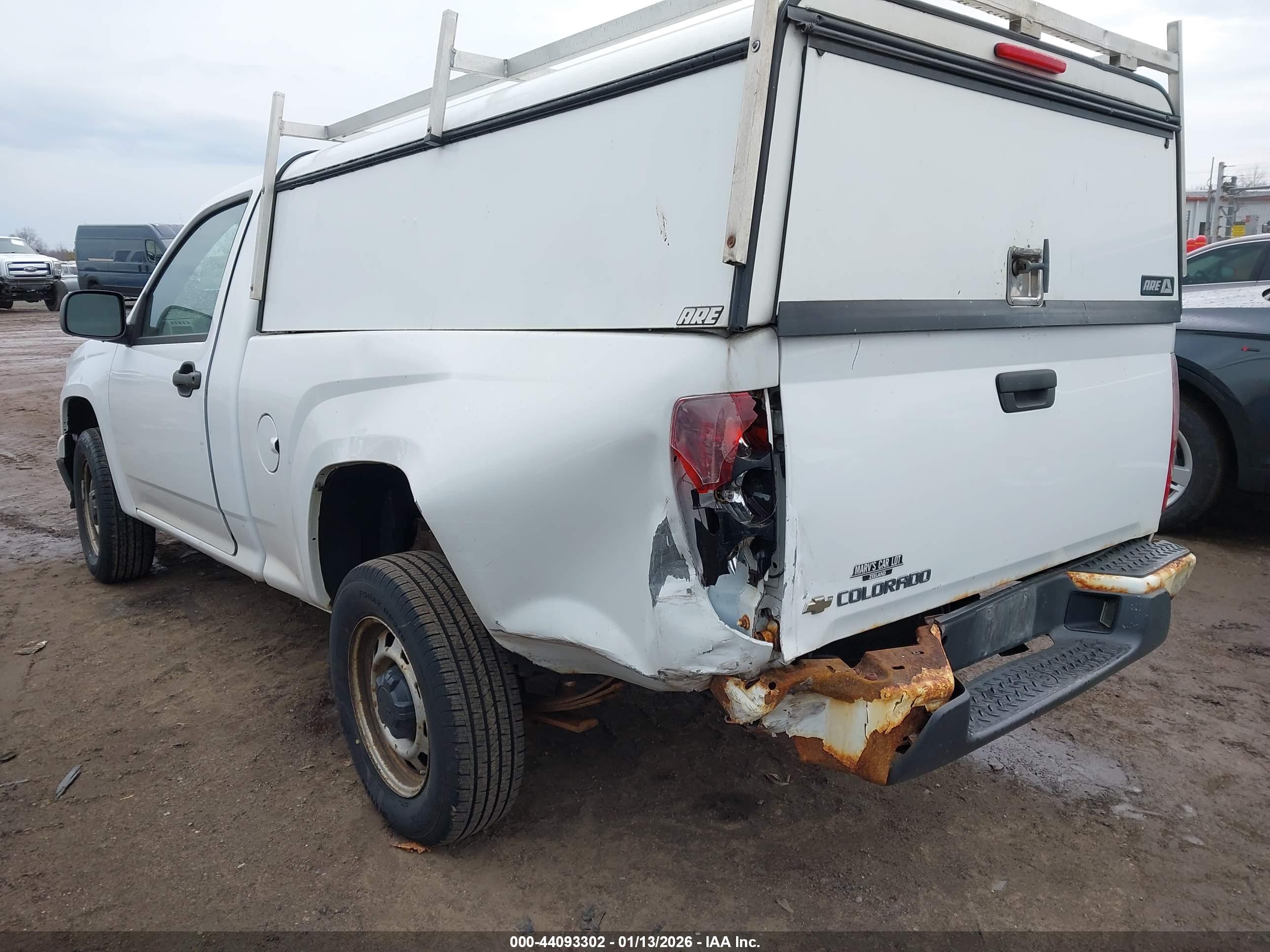 CHEVROLET COLORADO image 3