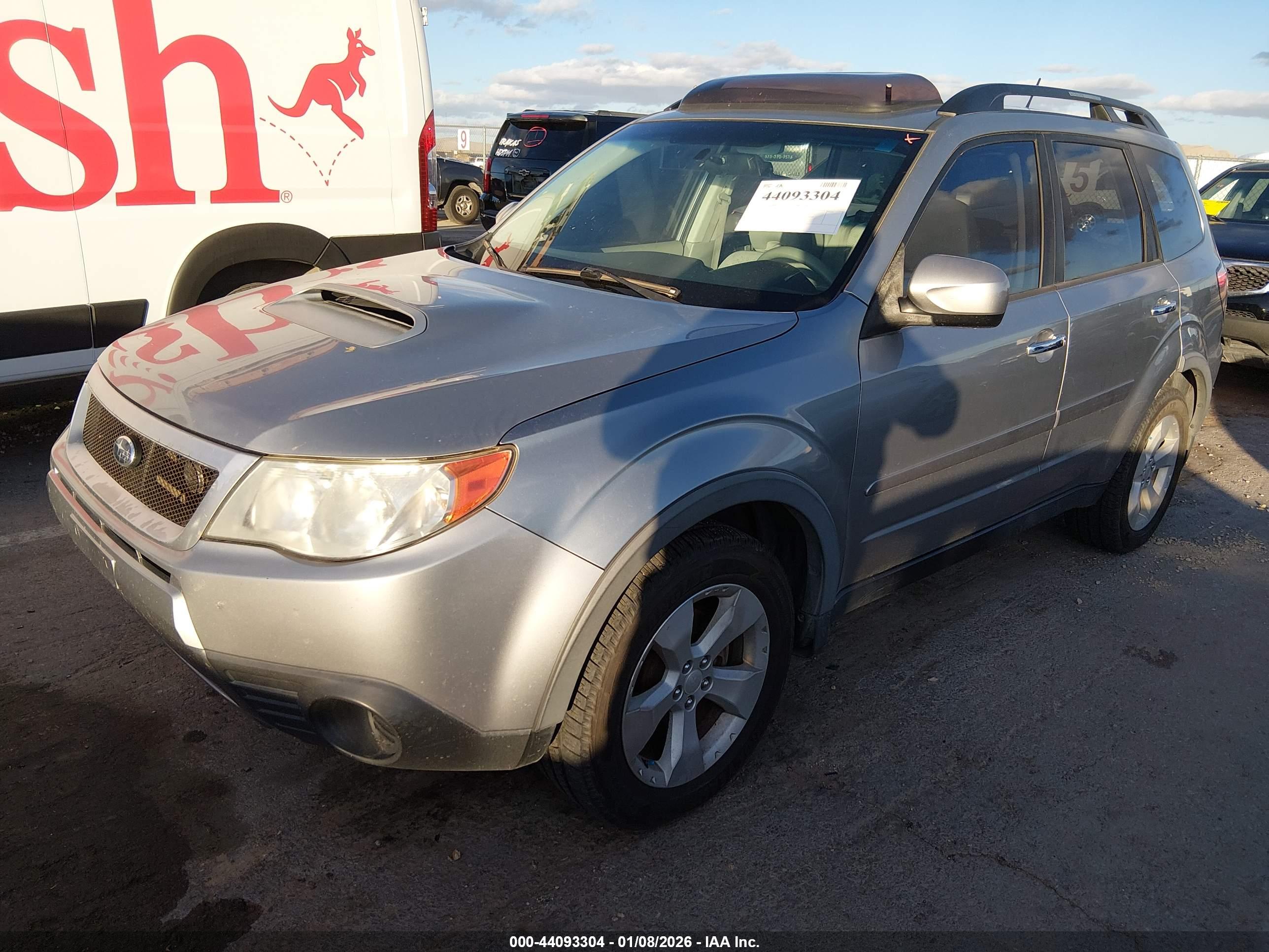 SUBARU FORESTER image 2