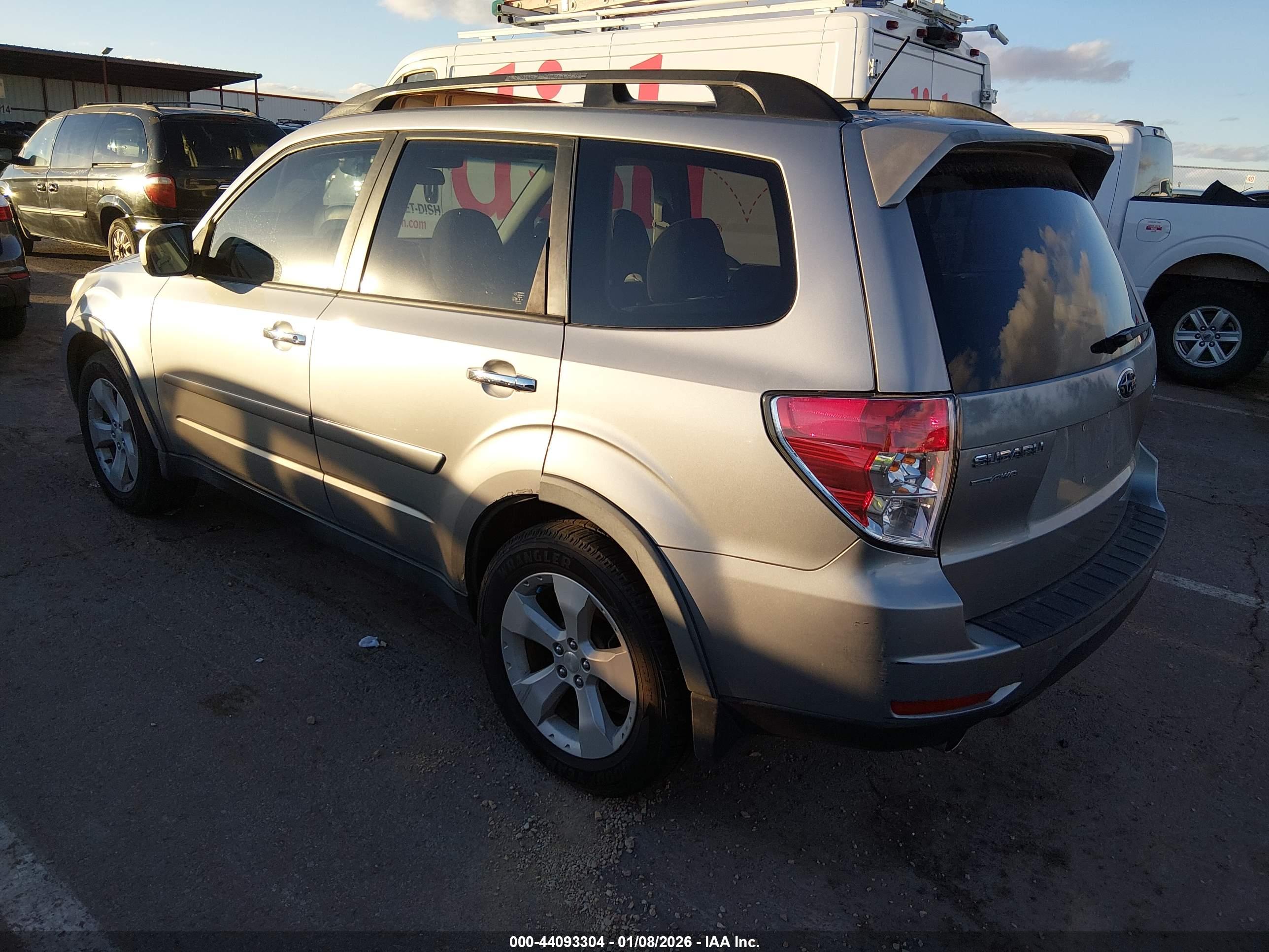 SUBARU FORESTER image 3