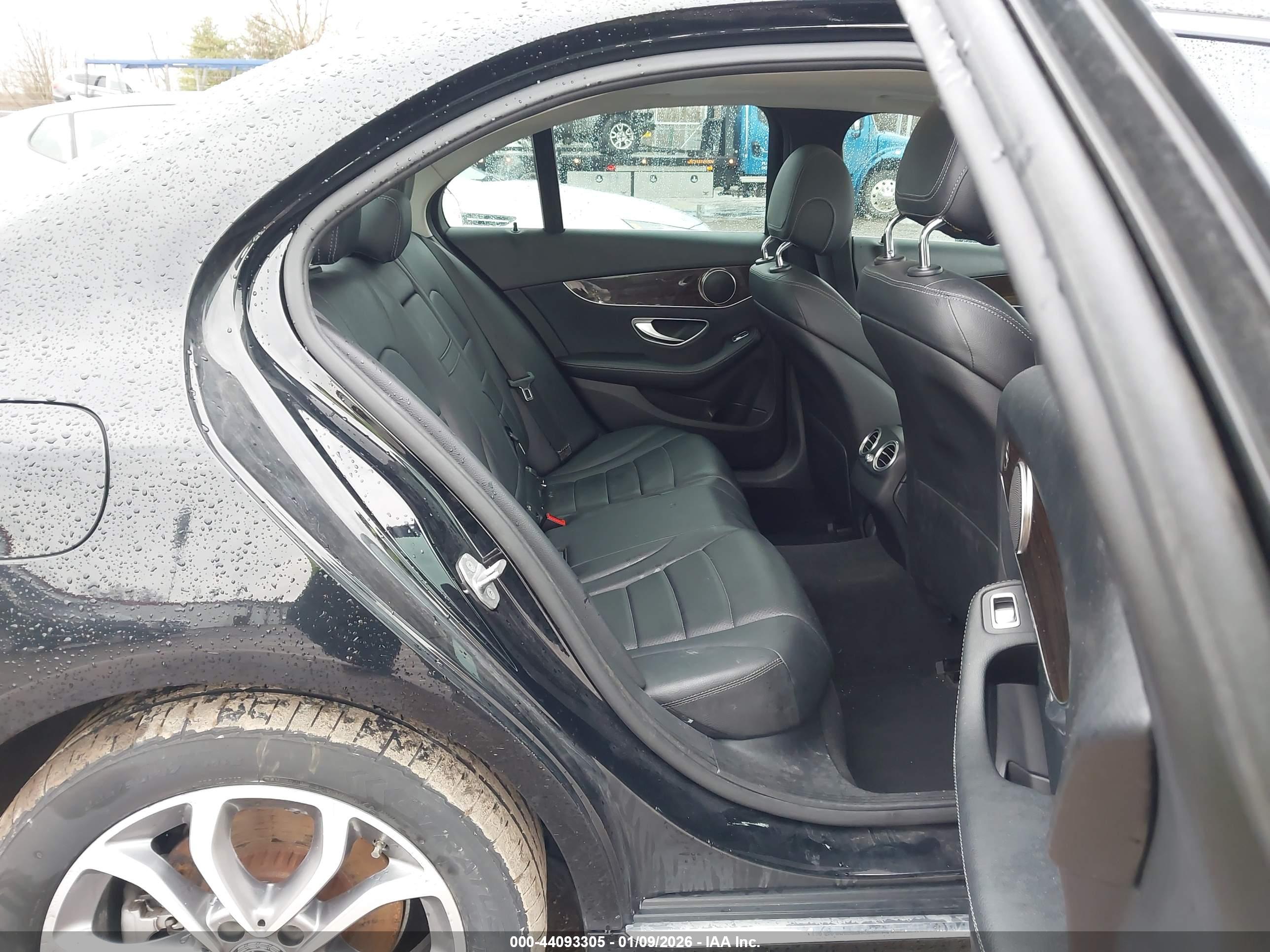 MERCEDES-BENZ C image 8