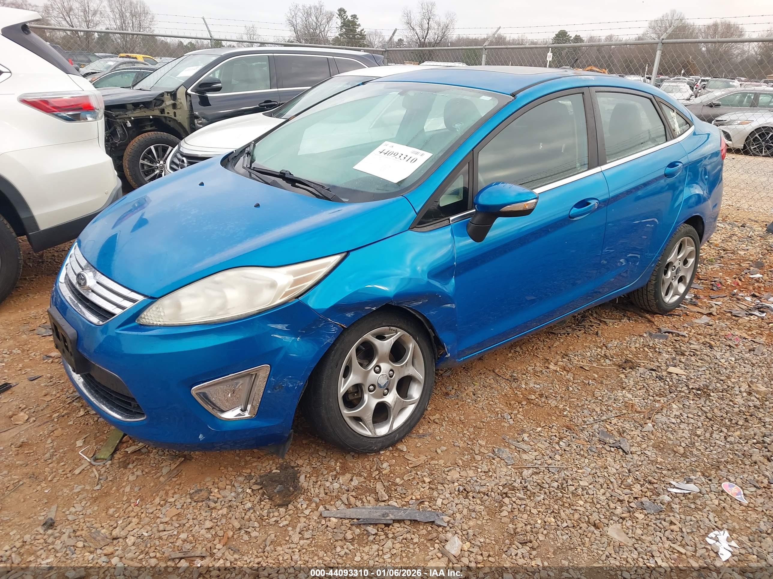 FORD FIESTA image 2