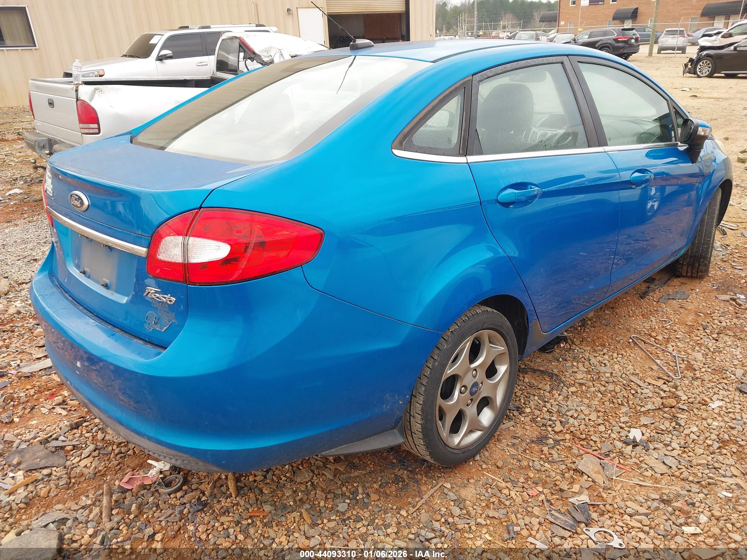 FORD FIESTA image 4