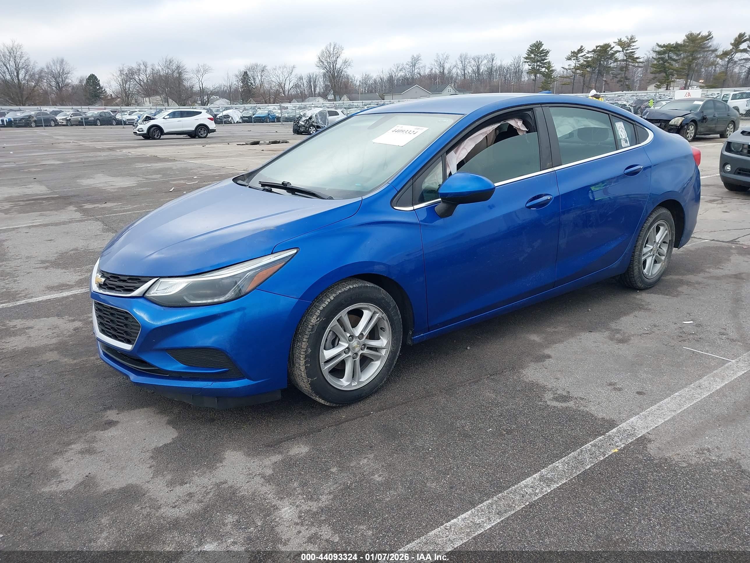 CHEVROLET CRUZE image 2