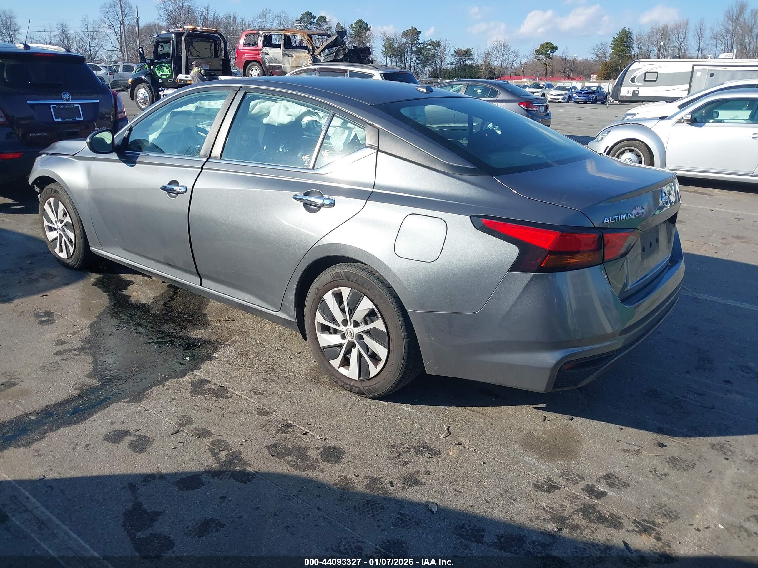 NISSAN ALTIMA image 3