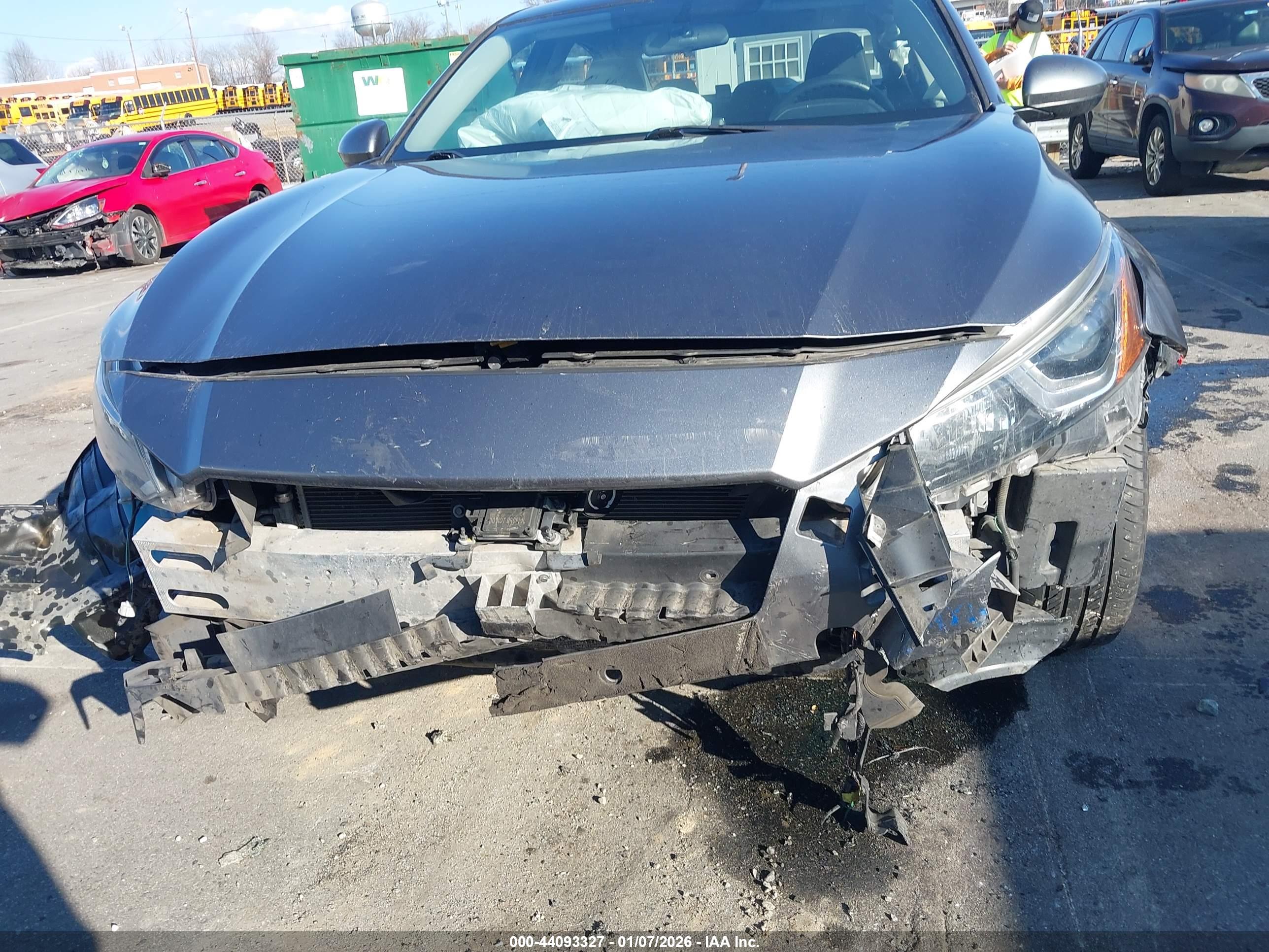 NISSAN ALTIMA image 6