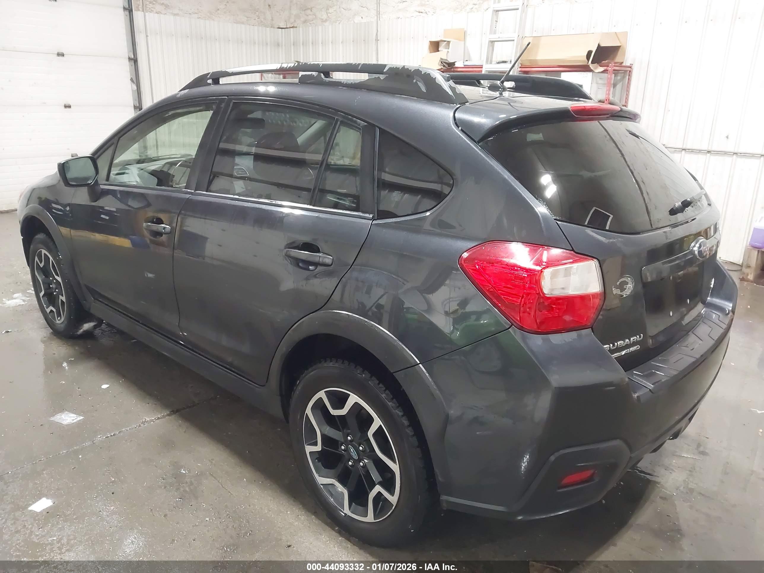 SUBARU CROSSTREK image 3