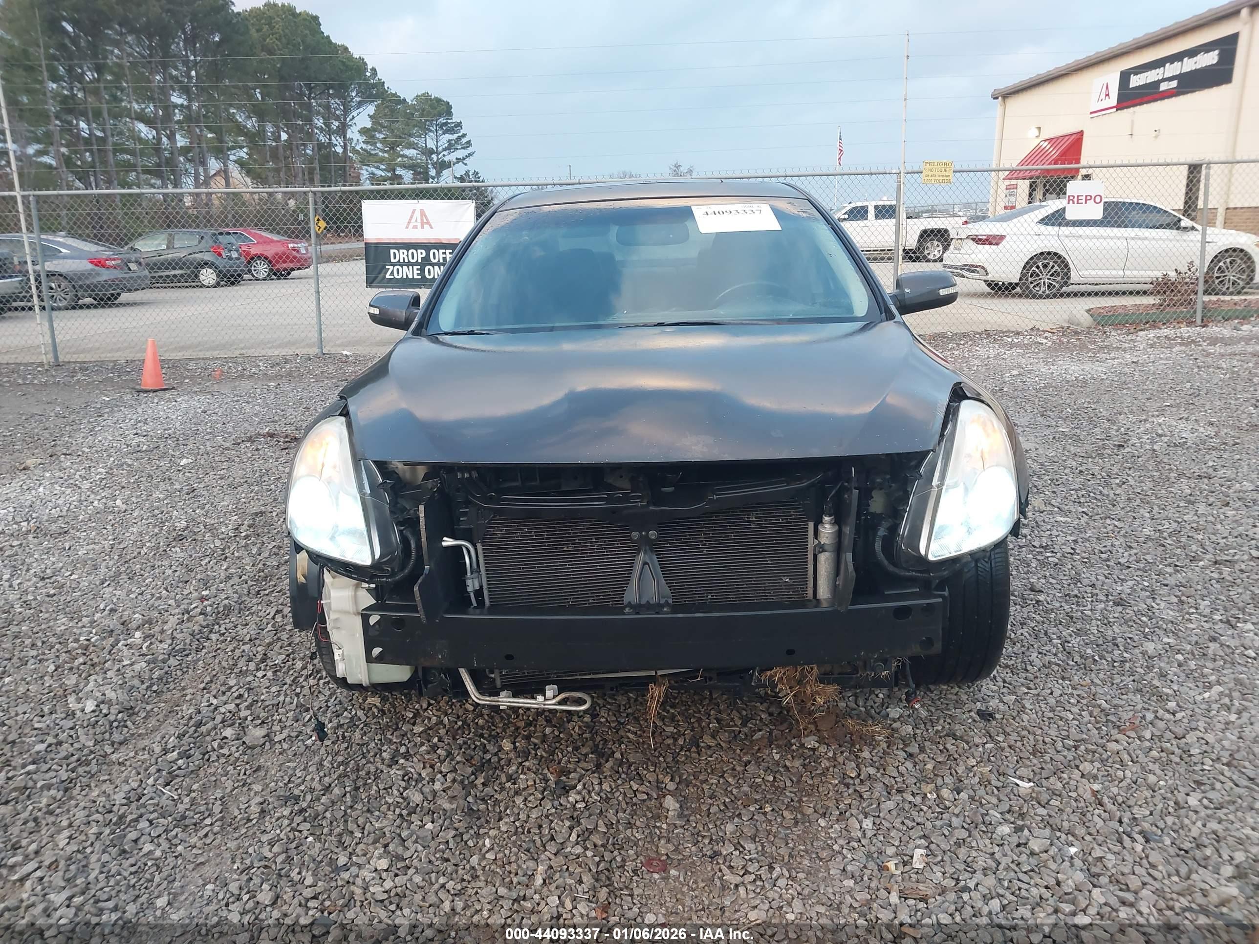 NISSAN ALTIMA image 6