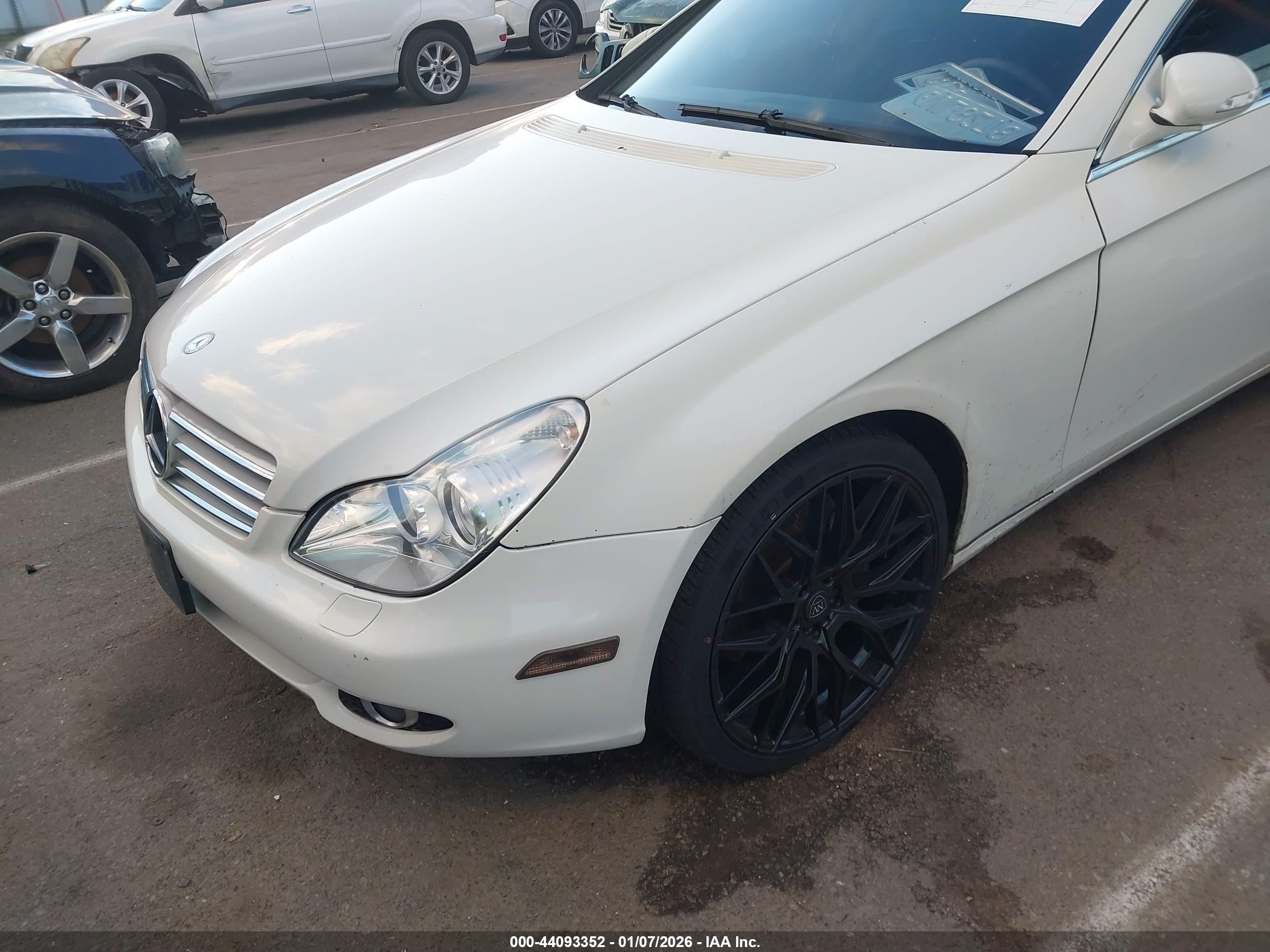 MERCEDES-BENZ CLS image 6