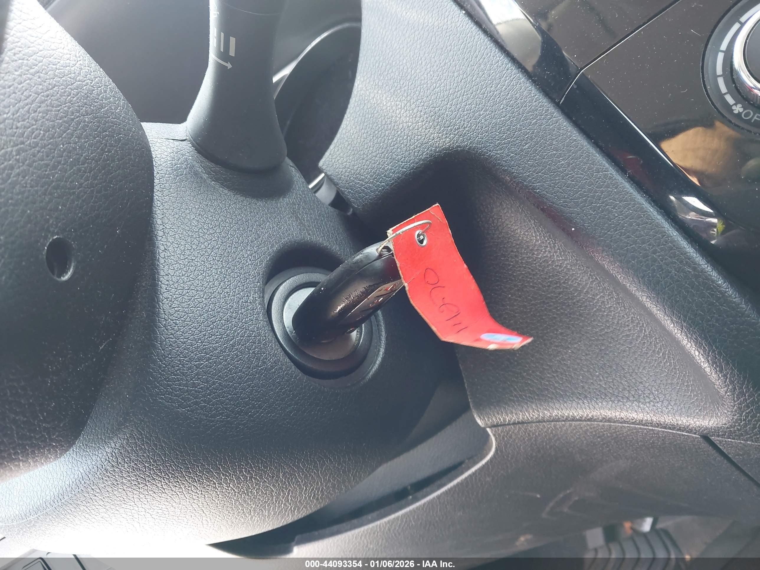 NISSAN ROGUE image 11