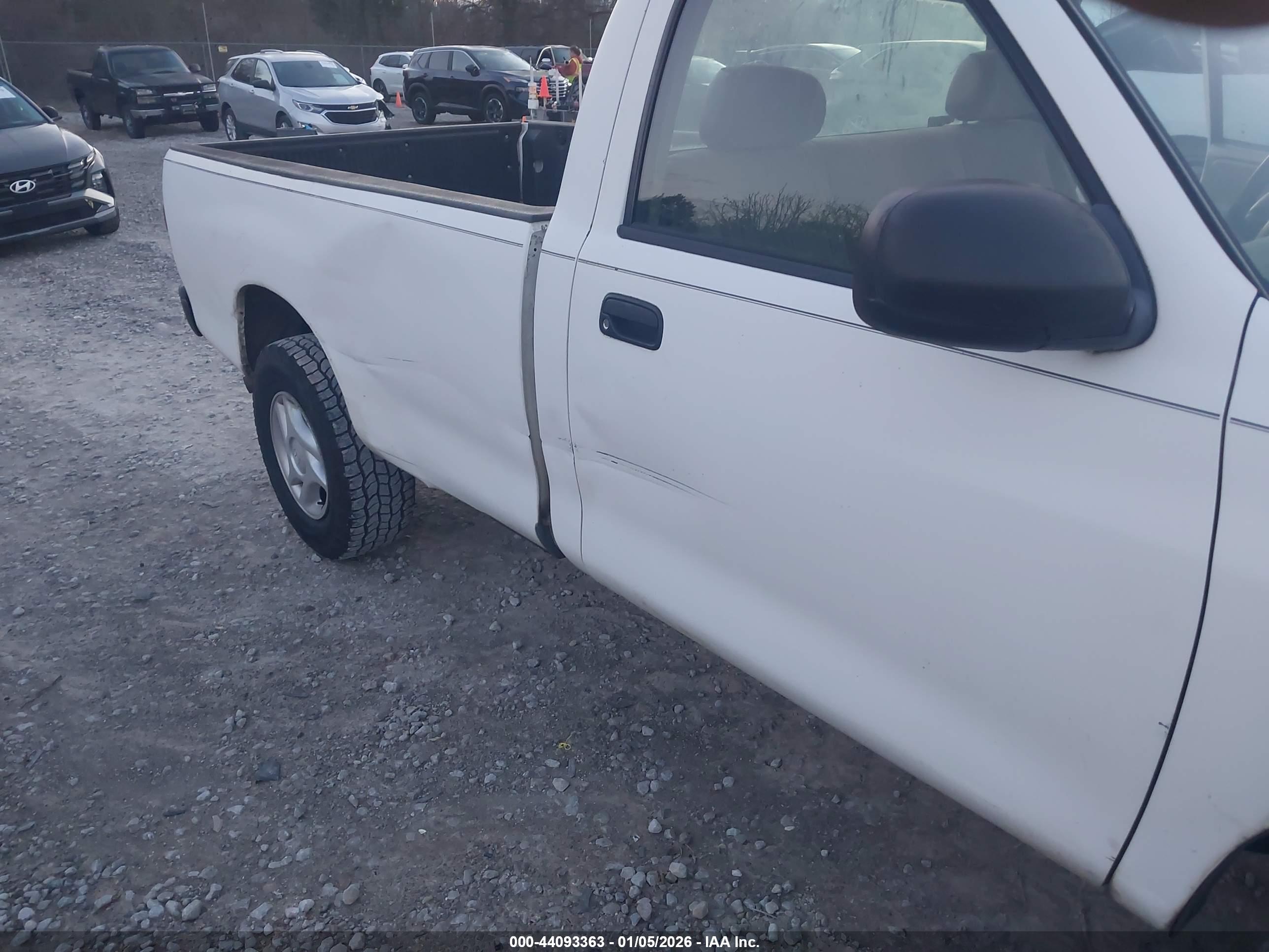 TOYOTA TUNDRA image 6
