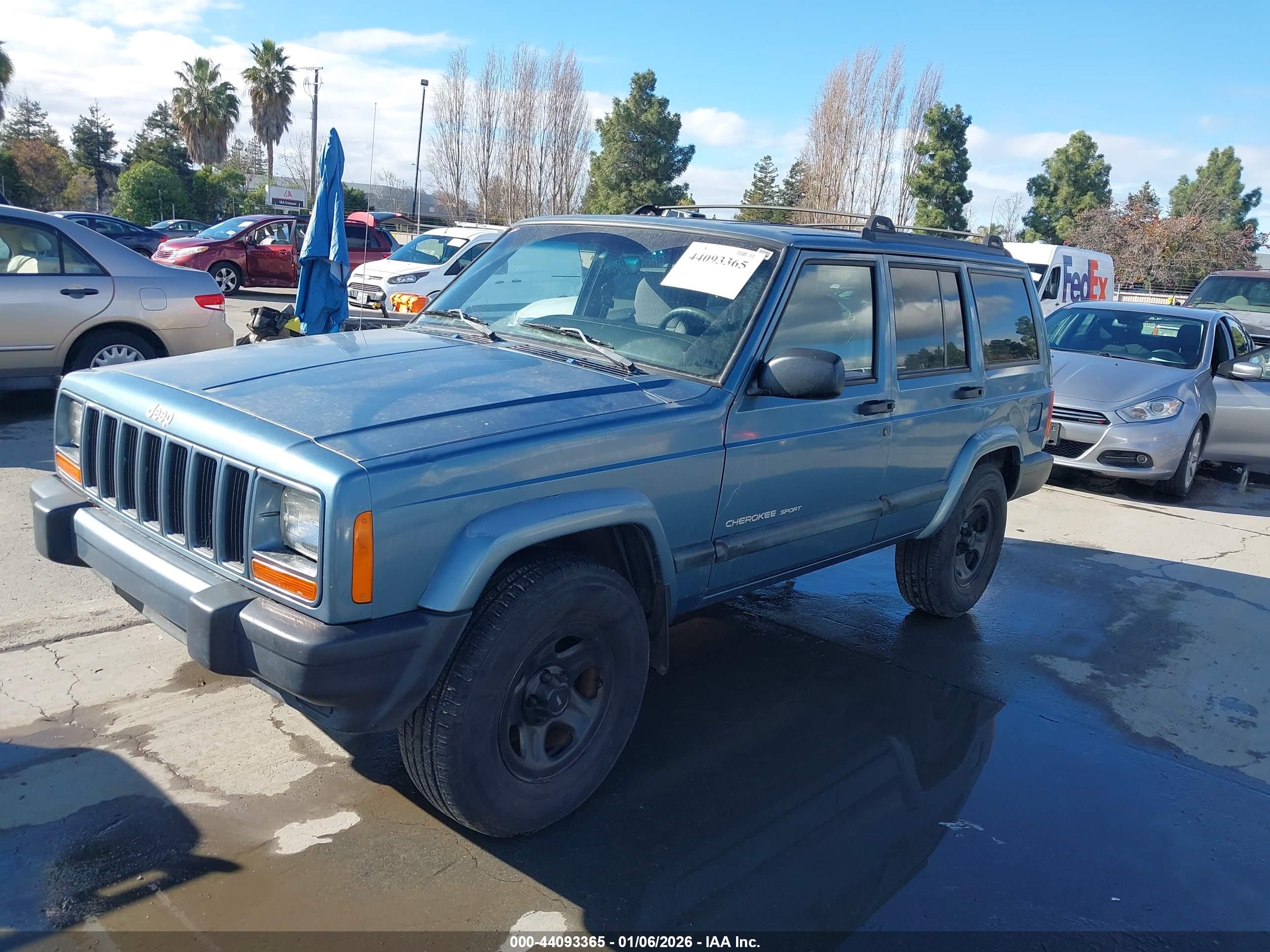 JEEP CHEROKEE image 2