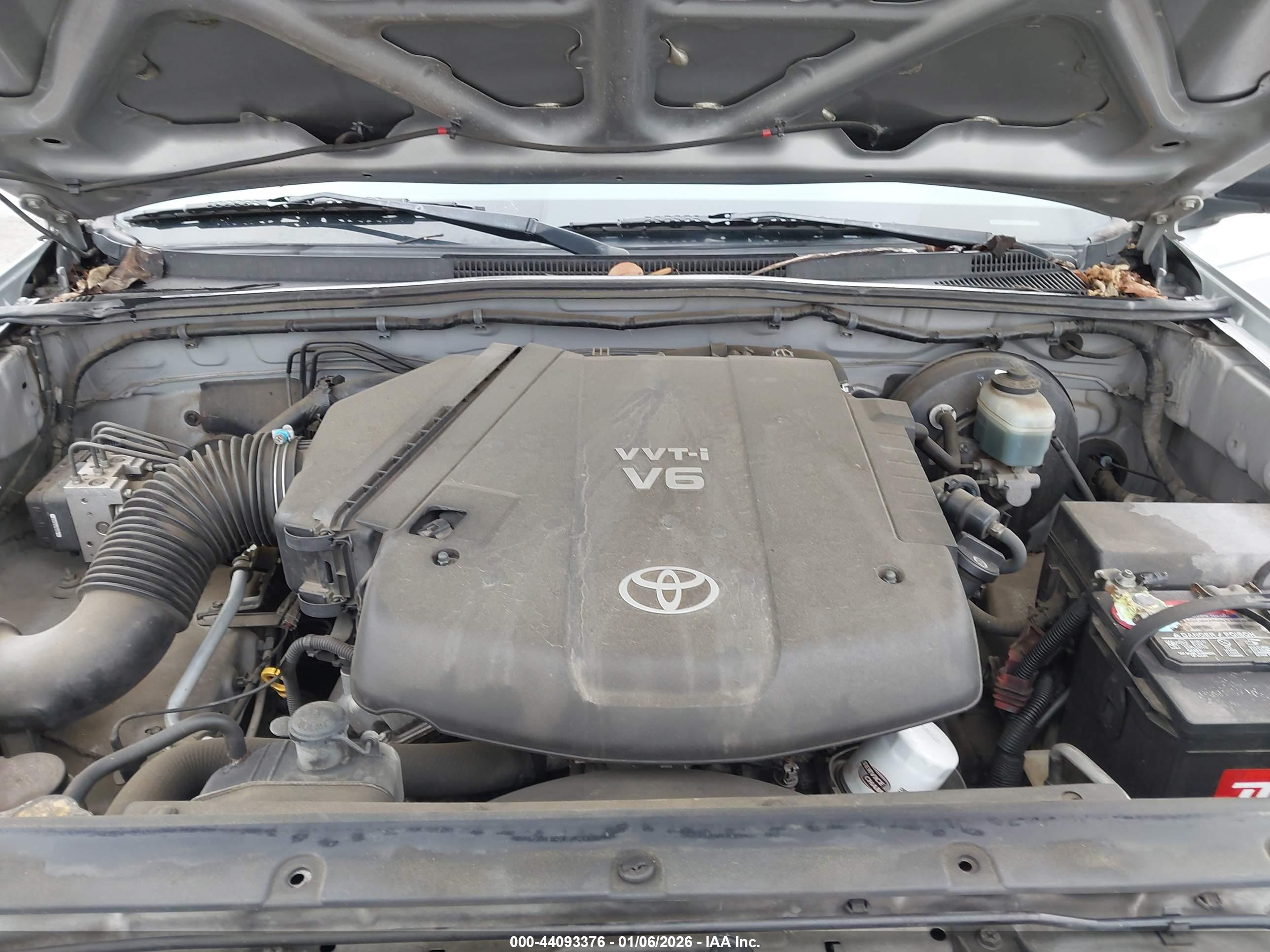 TOYOTA TACOMA image 10