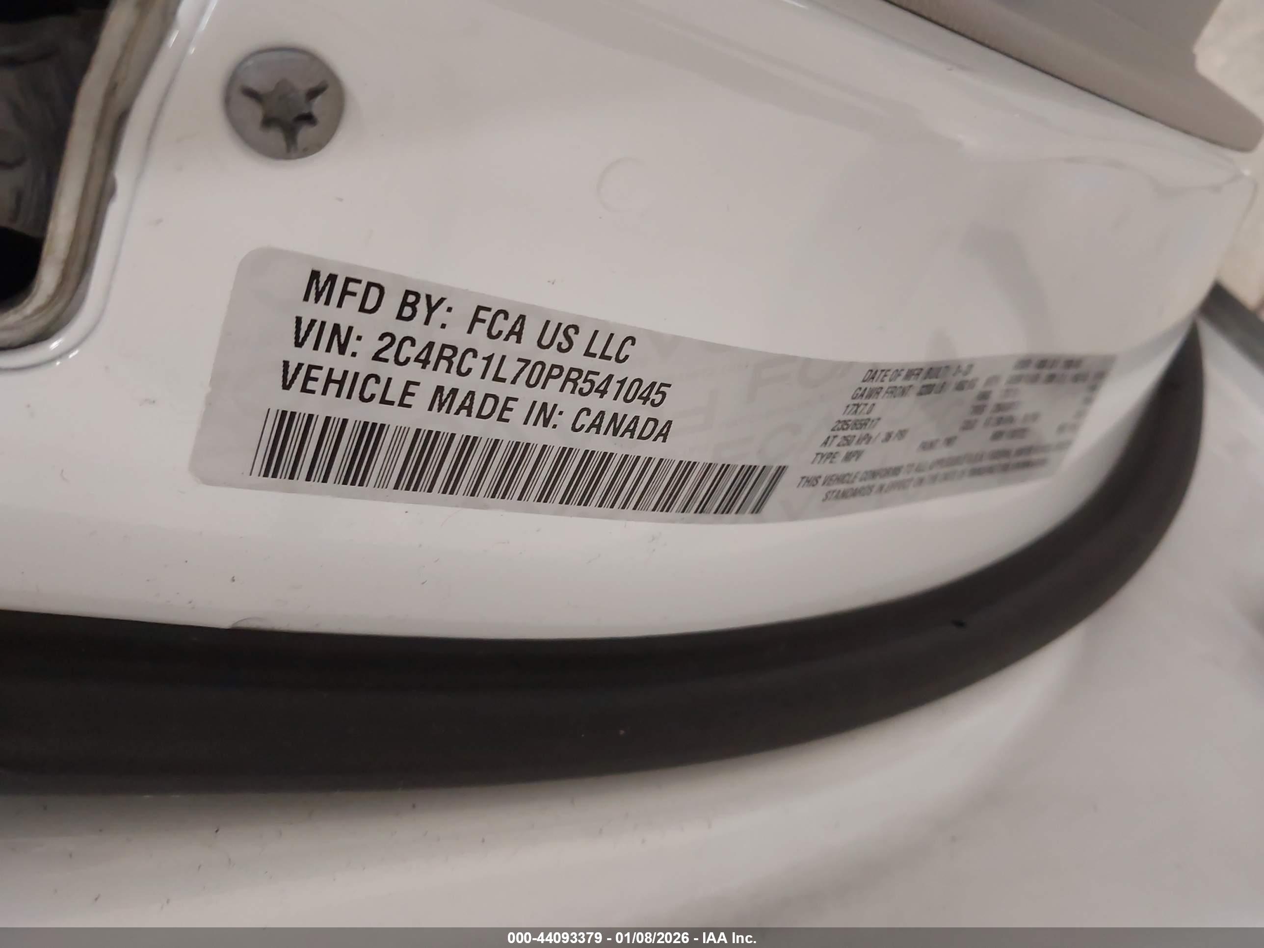 CHRYSLER PACIFICA image 9