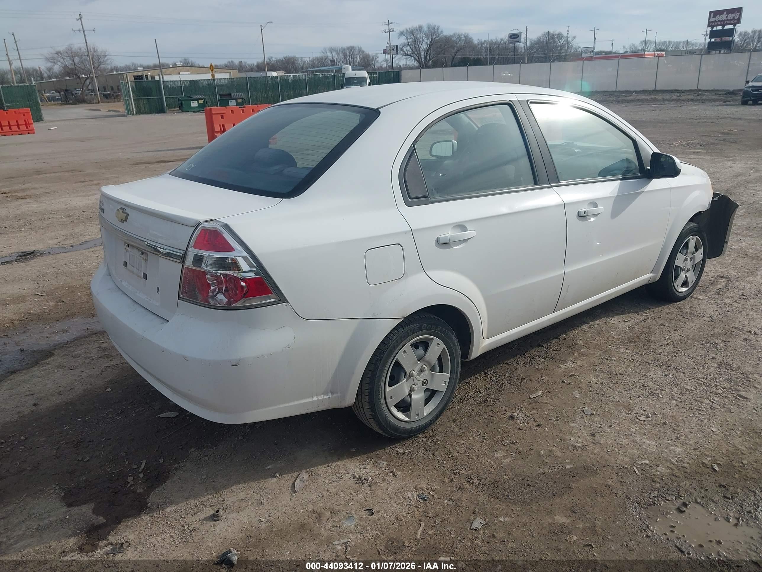 CHEVROLET AVEO image 4
