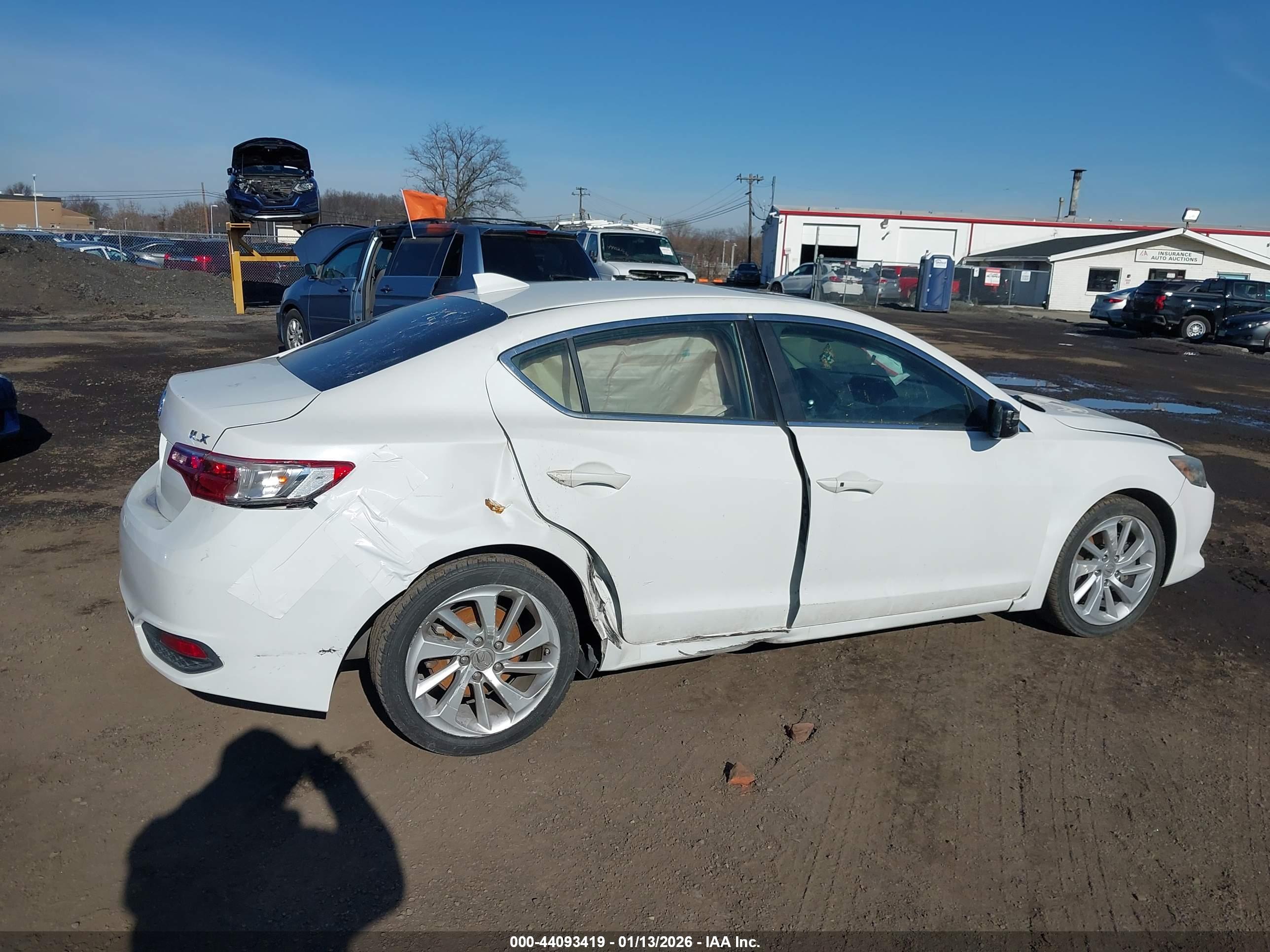 ACURA ILX image 6